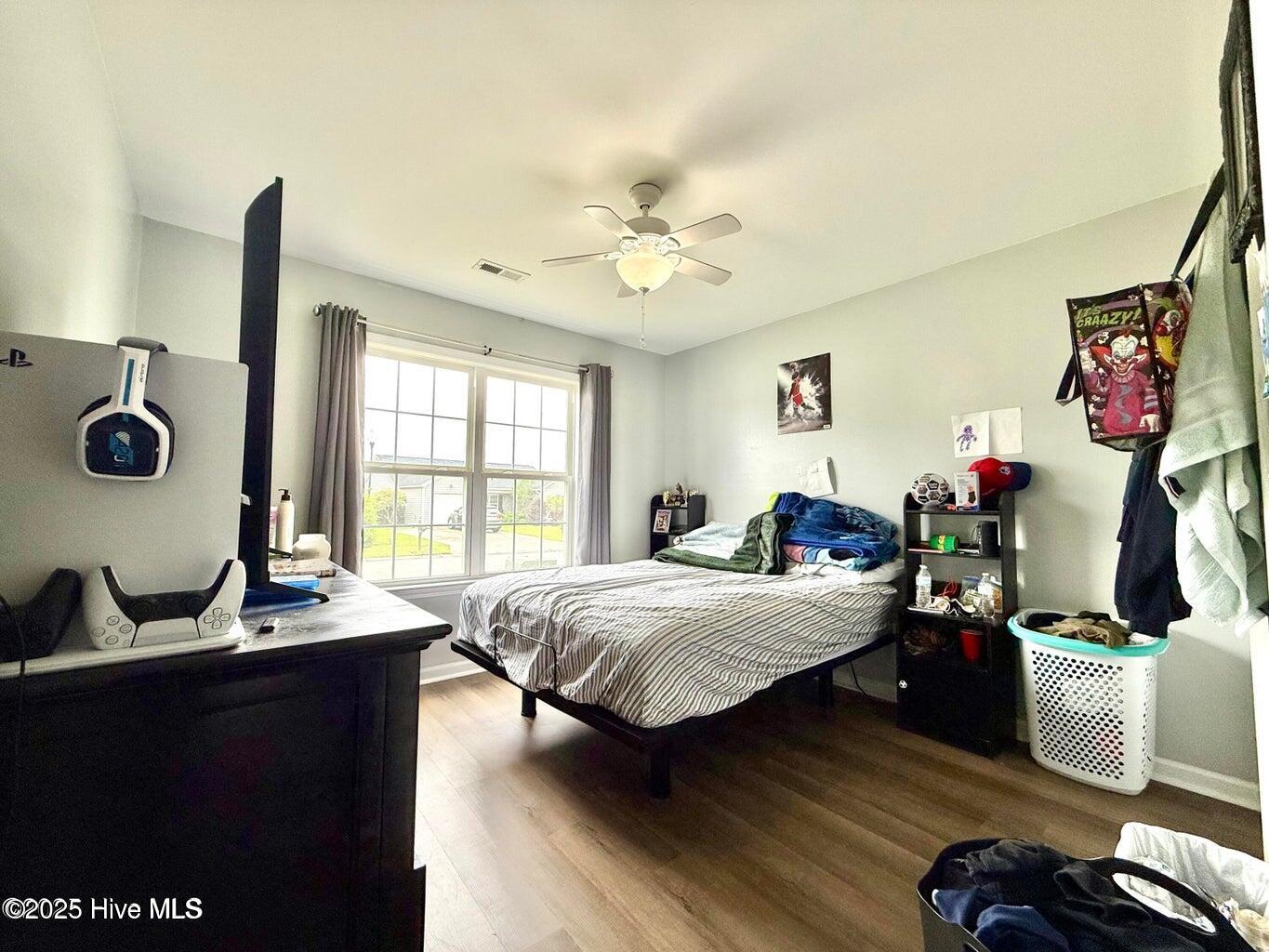 100528978 | Photo 17