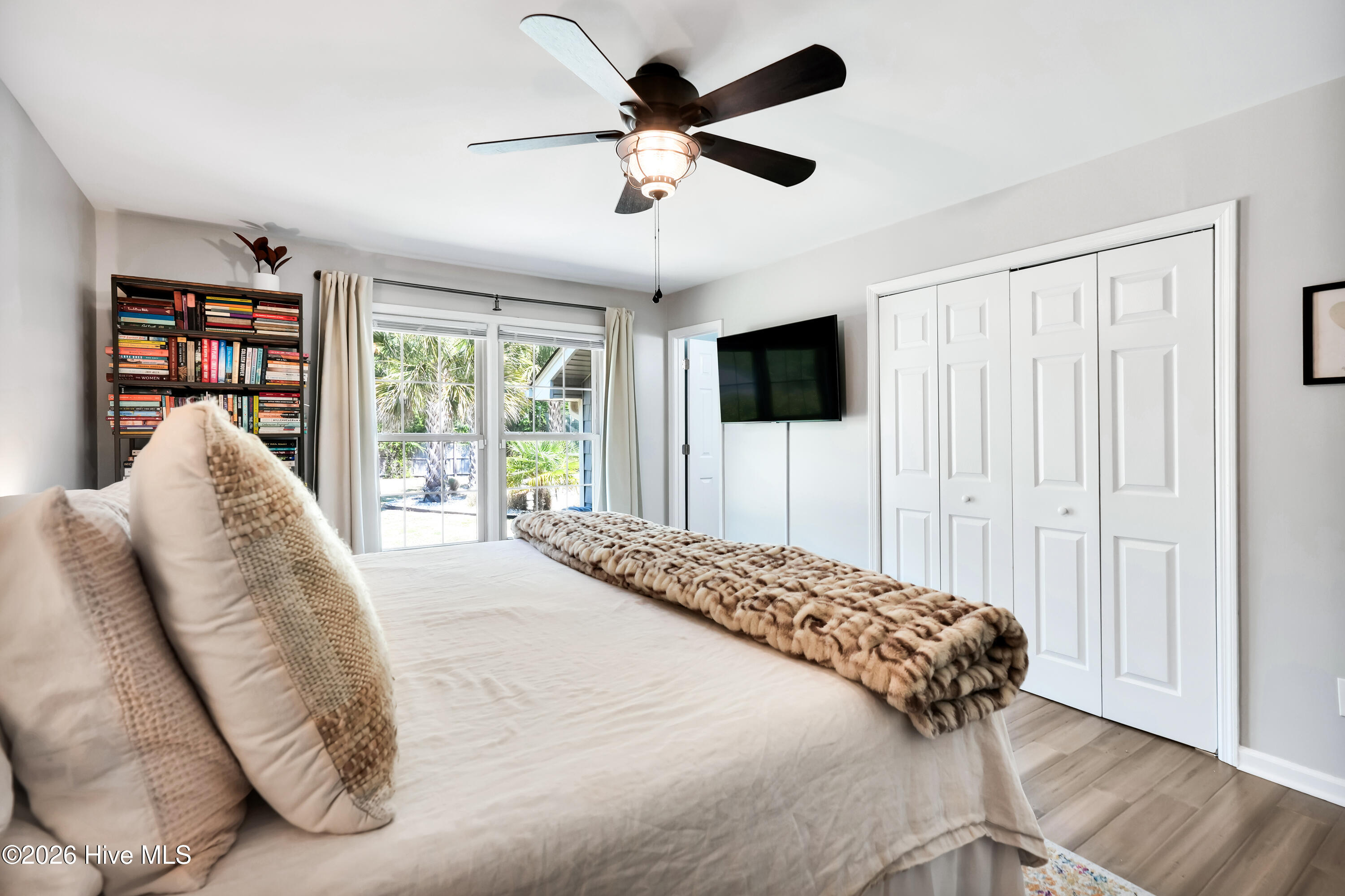 100567428 | Photo 21