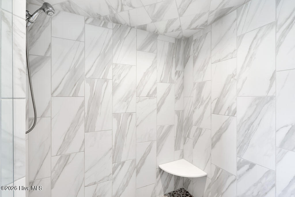 100555055 | Photo 22