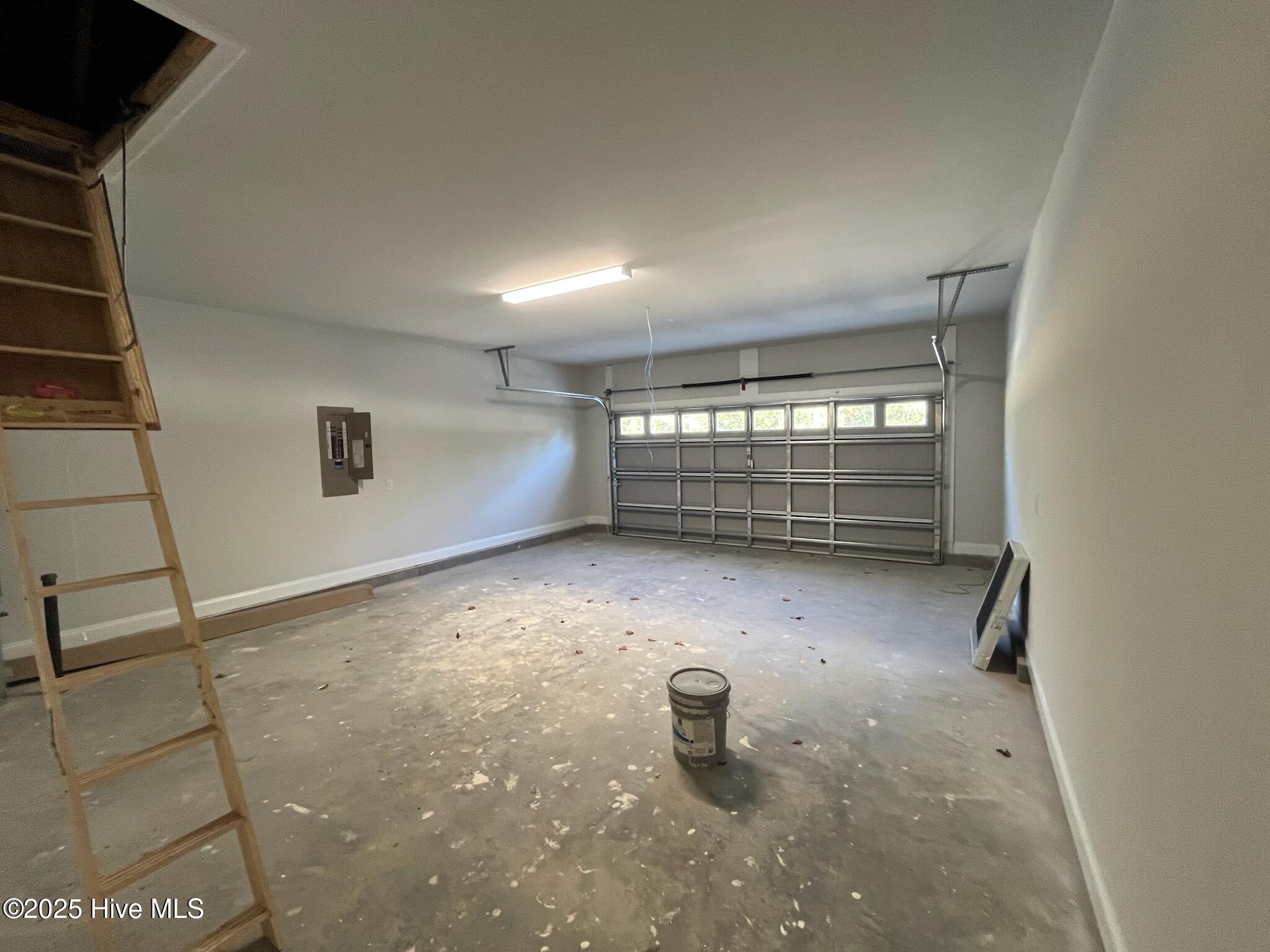 100467983 | Photo 31