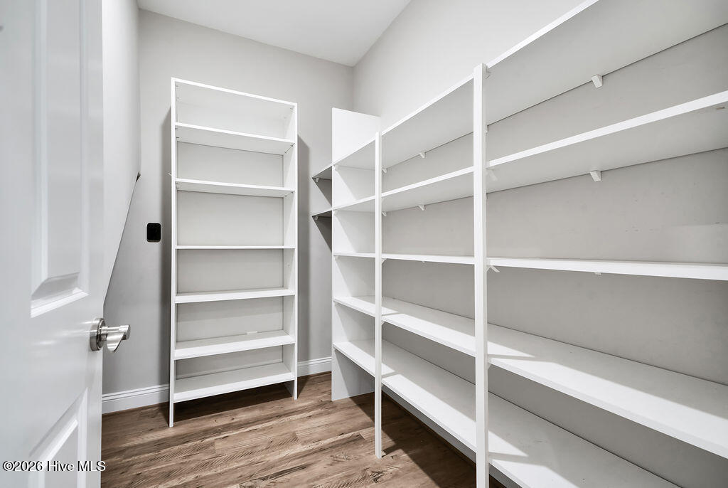 100558721 | Photo 21