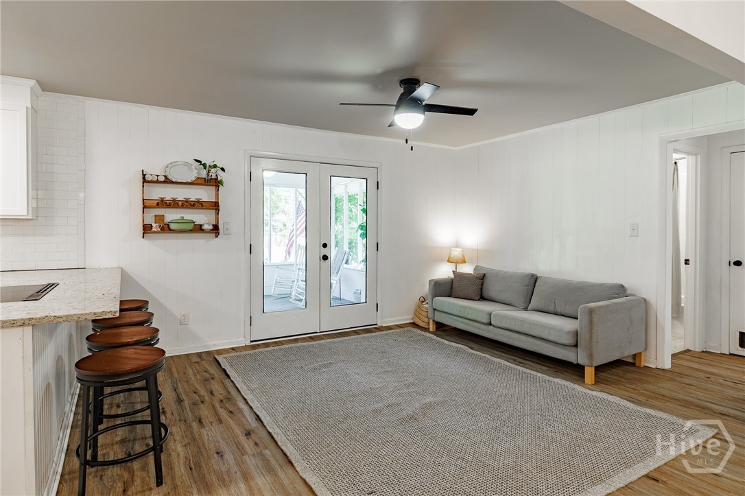 1070 Sunnyside Drive