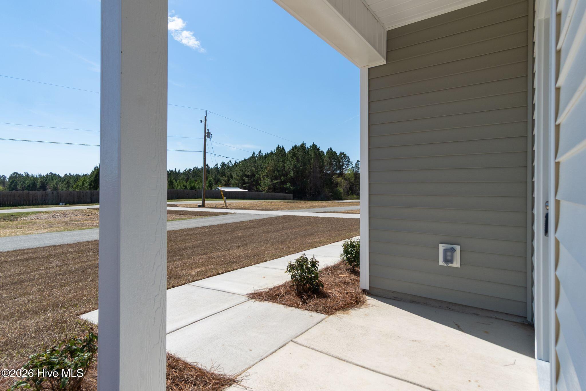 104 Palo Alto Park Drive, Maysville, NC 28555 – photo 6: Front Entrance