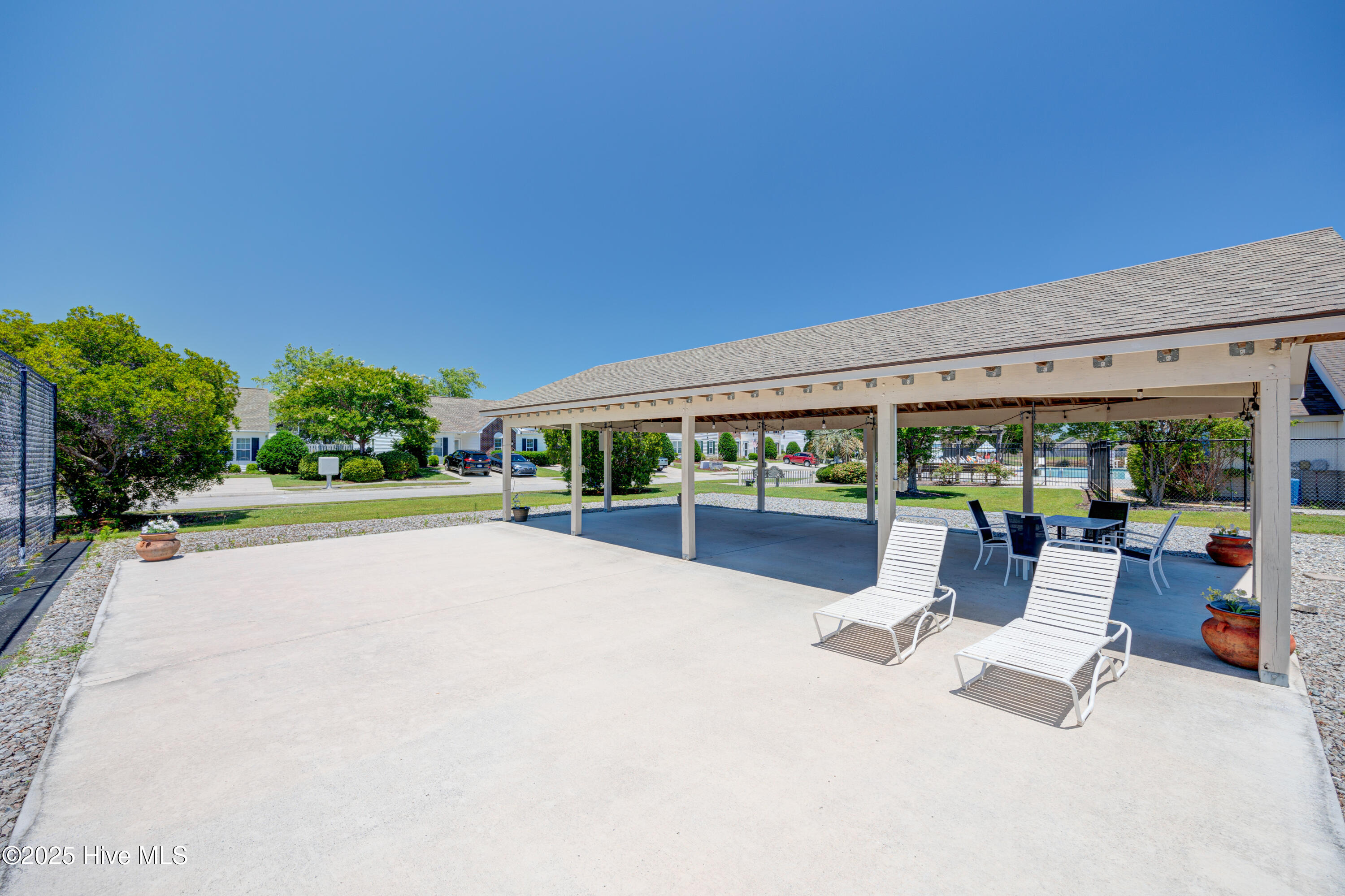 100541920 | Photo 53