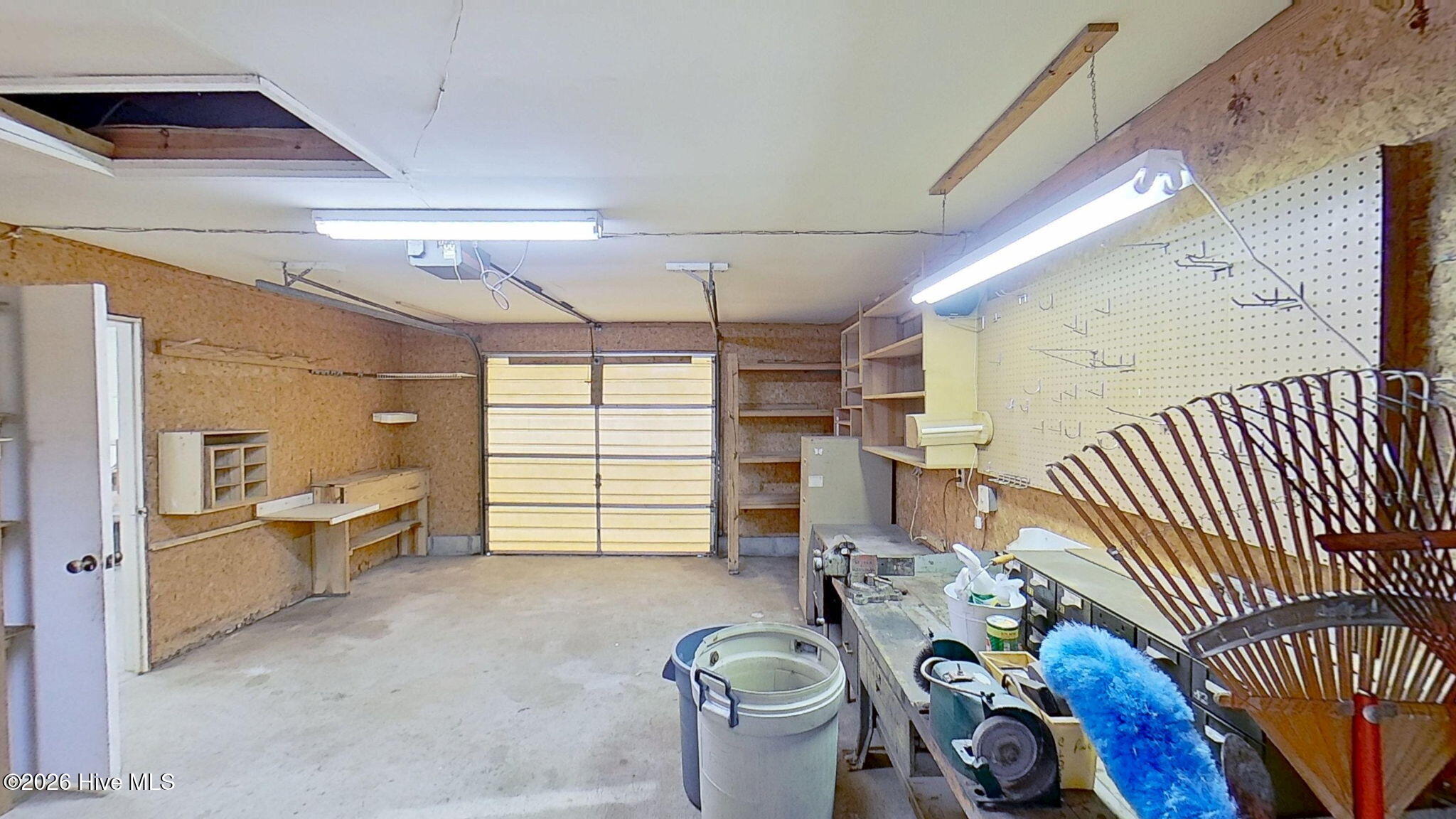 512 Raymond Drive,Arapahoe