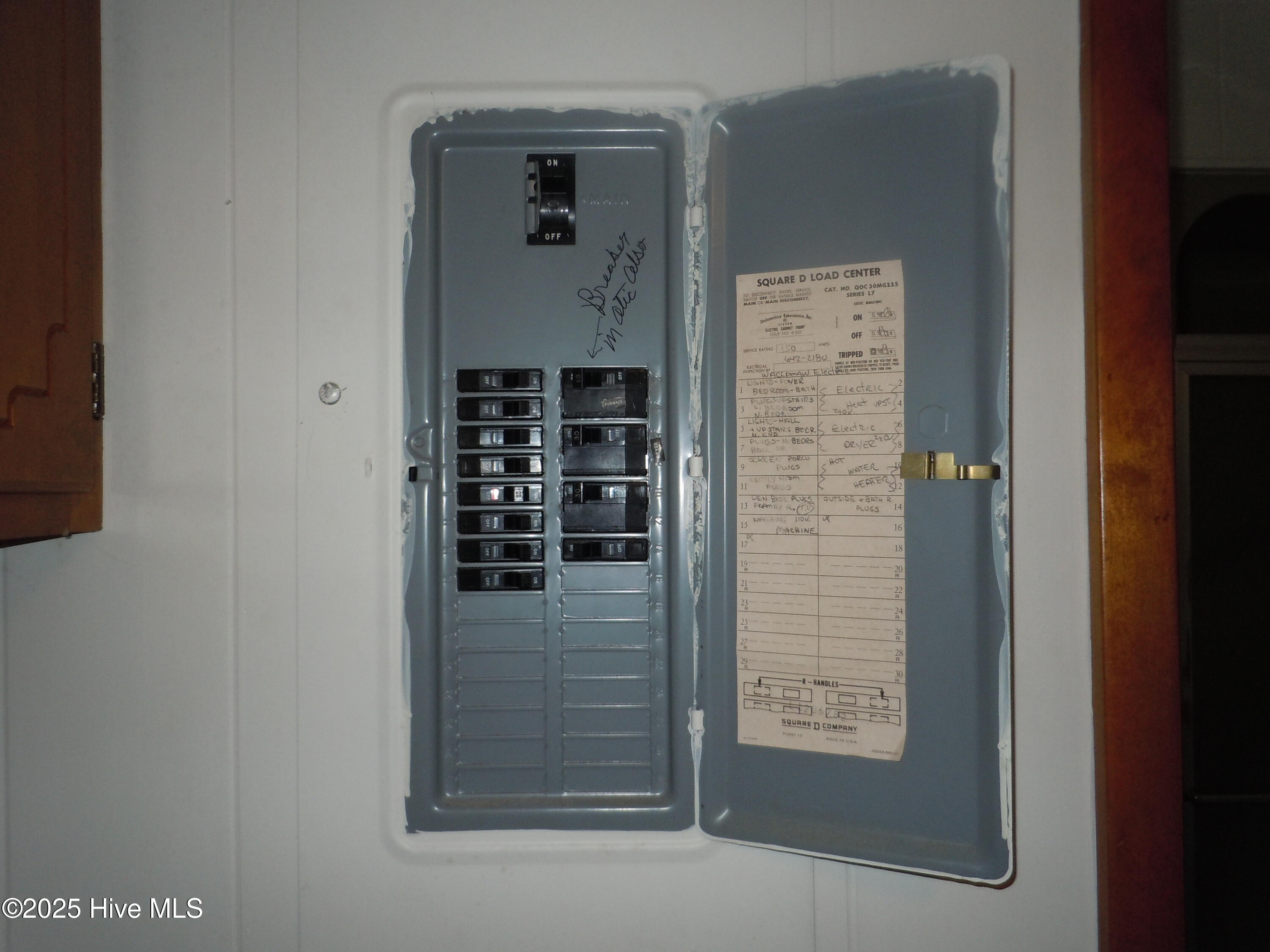 100533053 | Photo 60