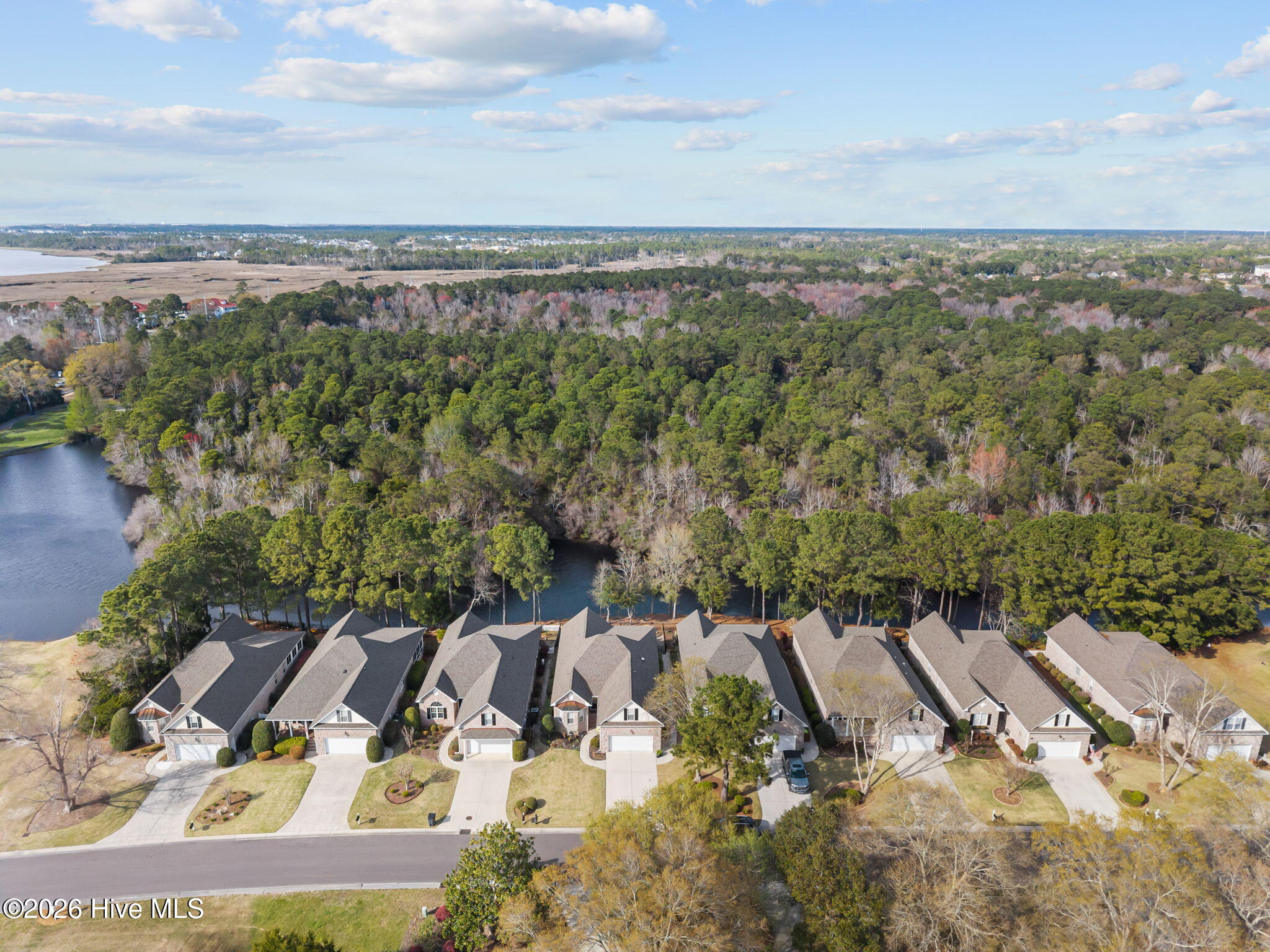 100562248 | Photo 56