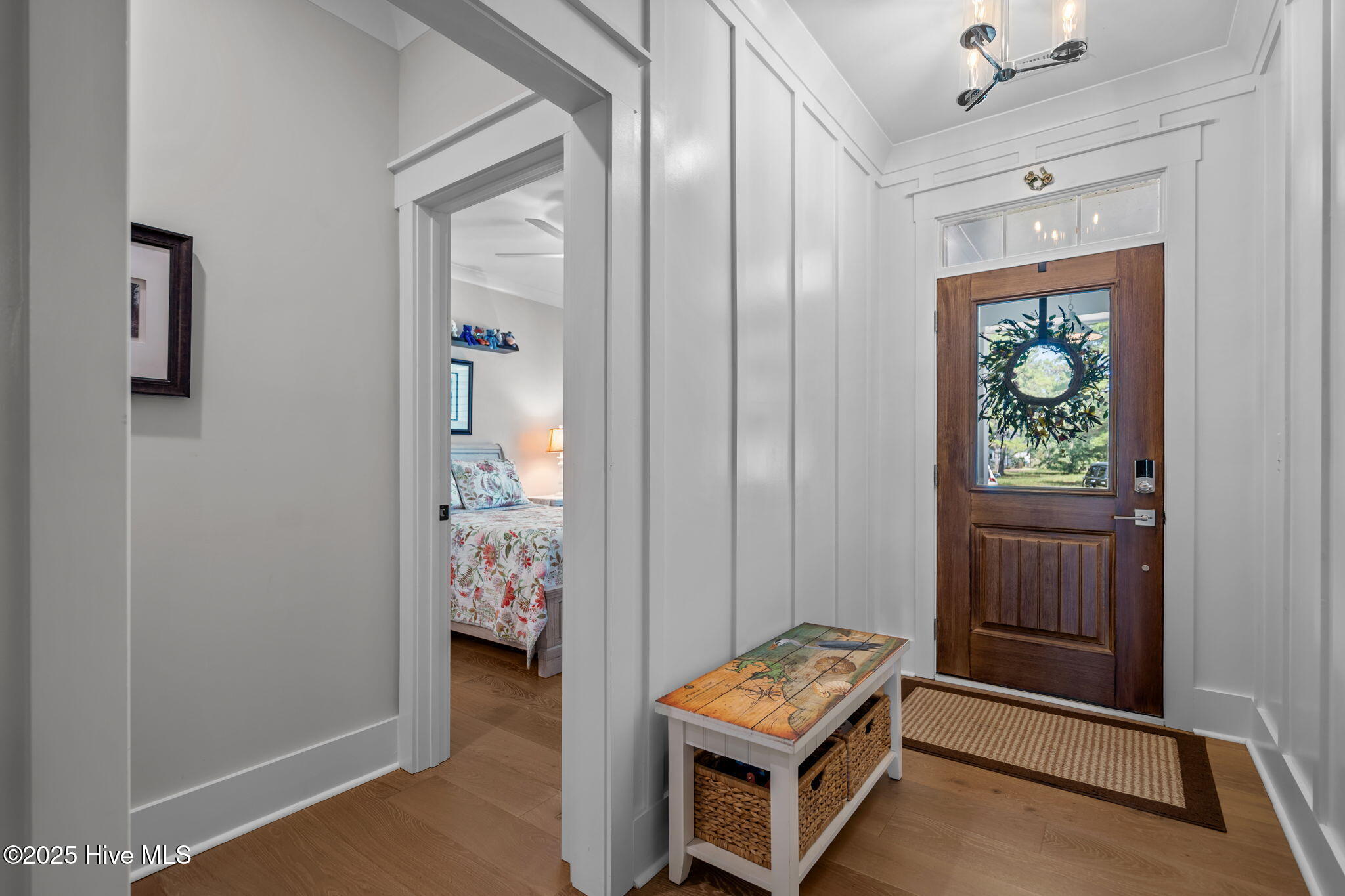 100526969 | Photo 16