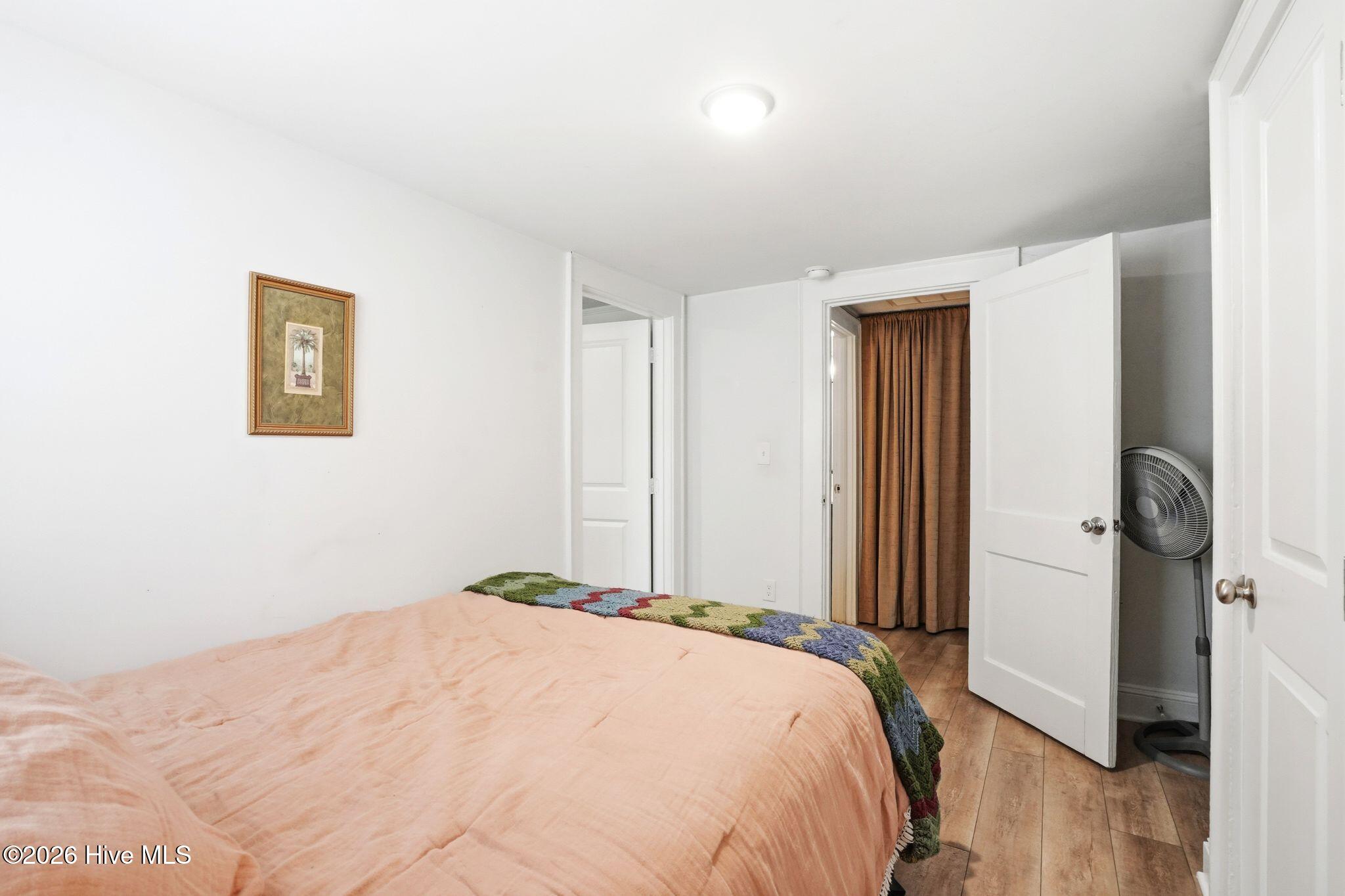 100564510 | Photo 24