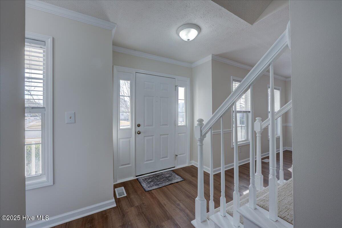 100546036 | Photo 22