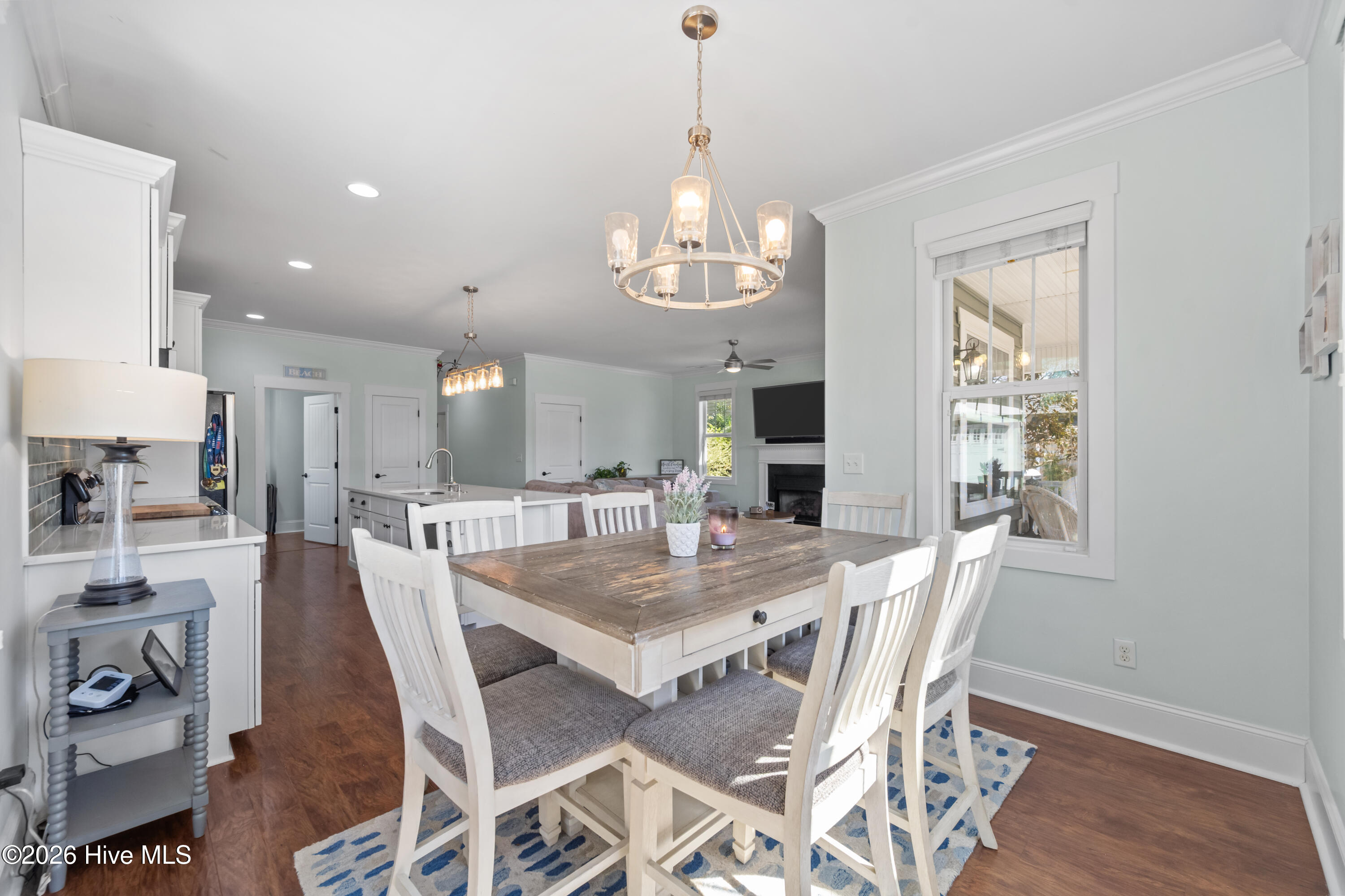 100566521 | Photo 12