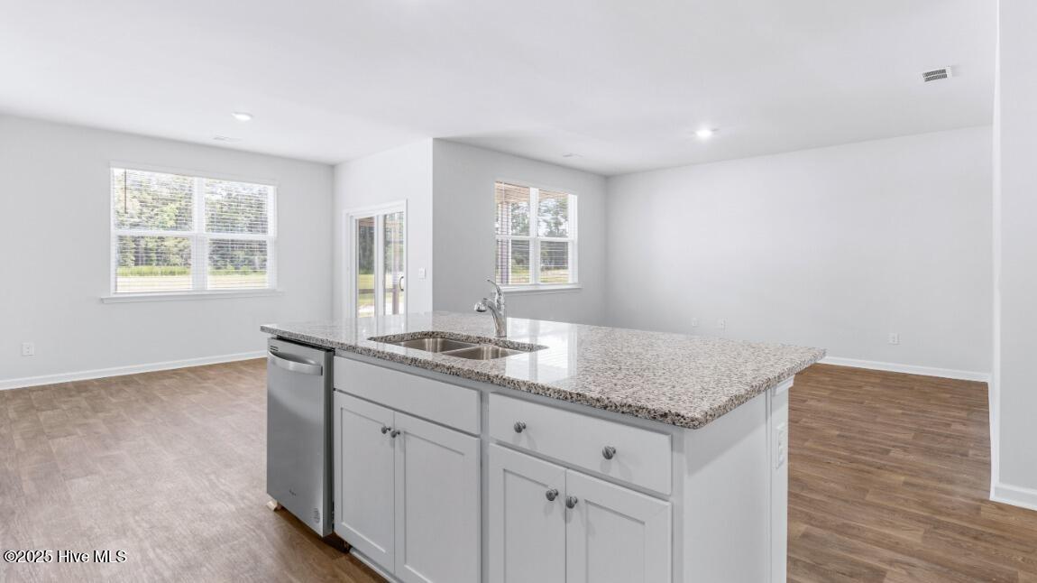 100558843 | Photo 10