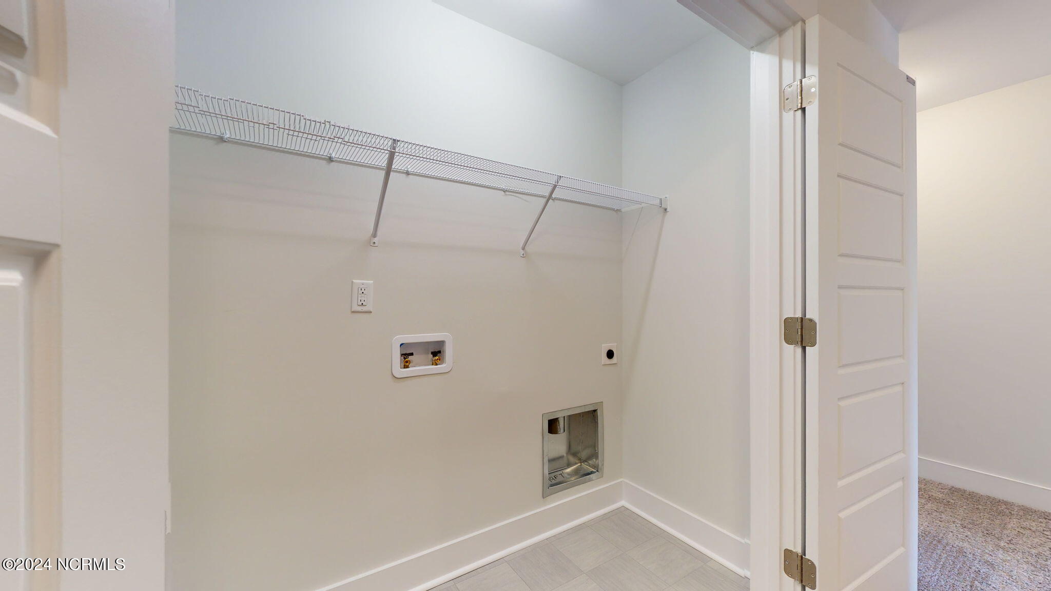 100540611 | Photo 39