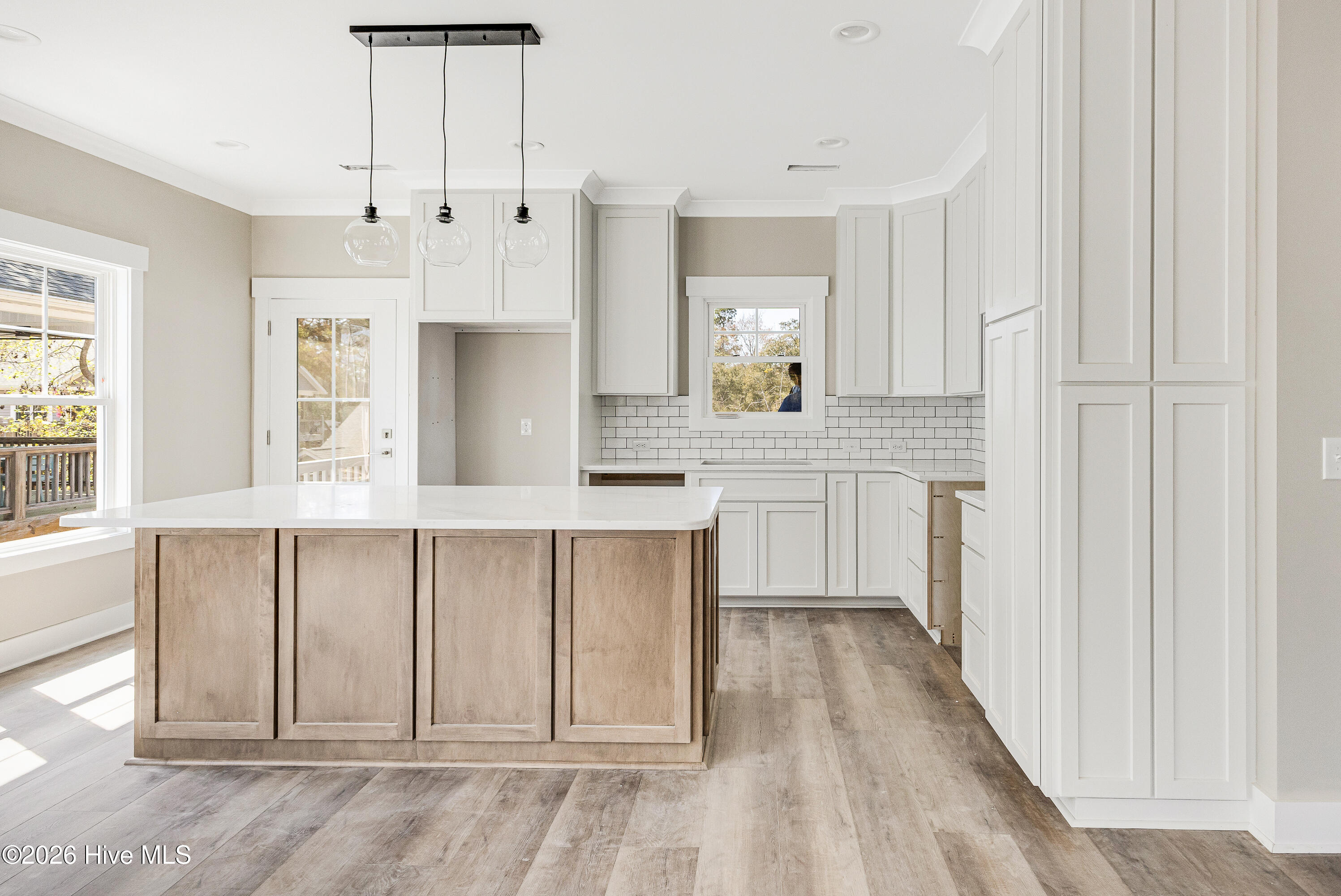 100564394 | Photo 13