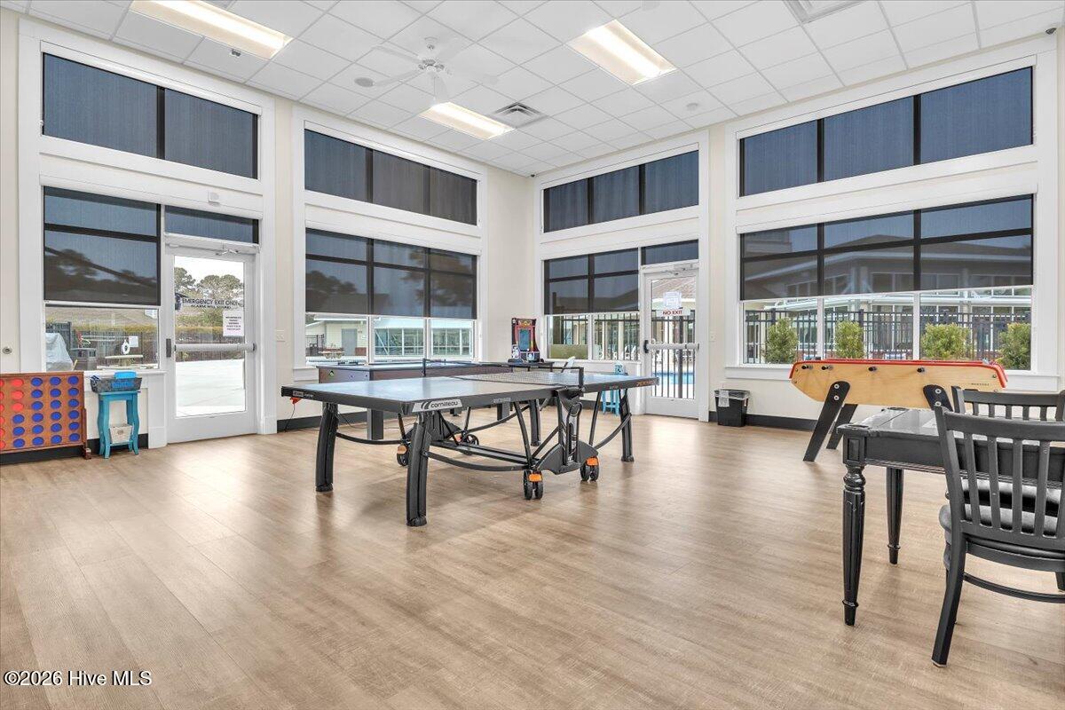 100547572 | Photo 56