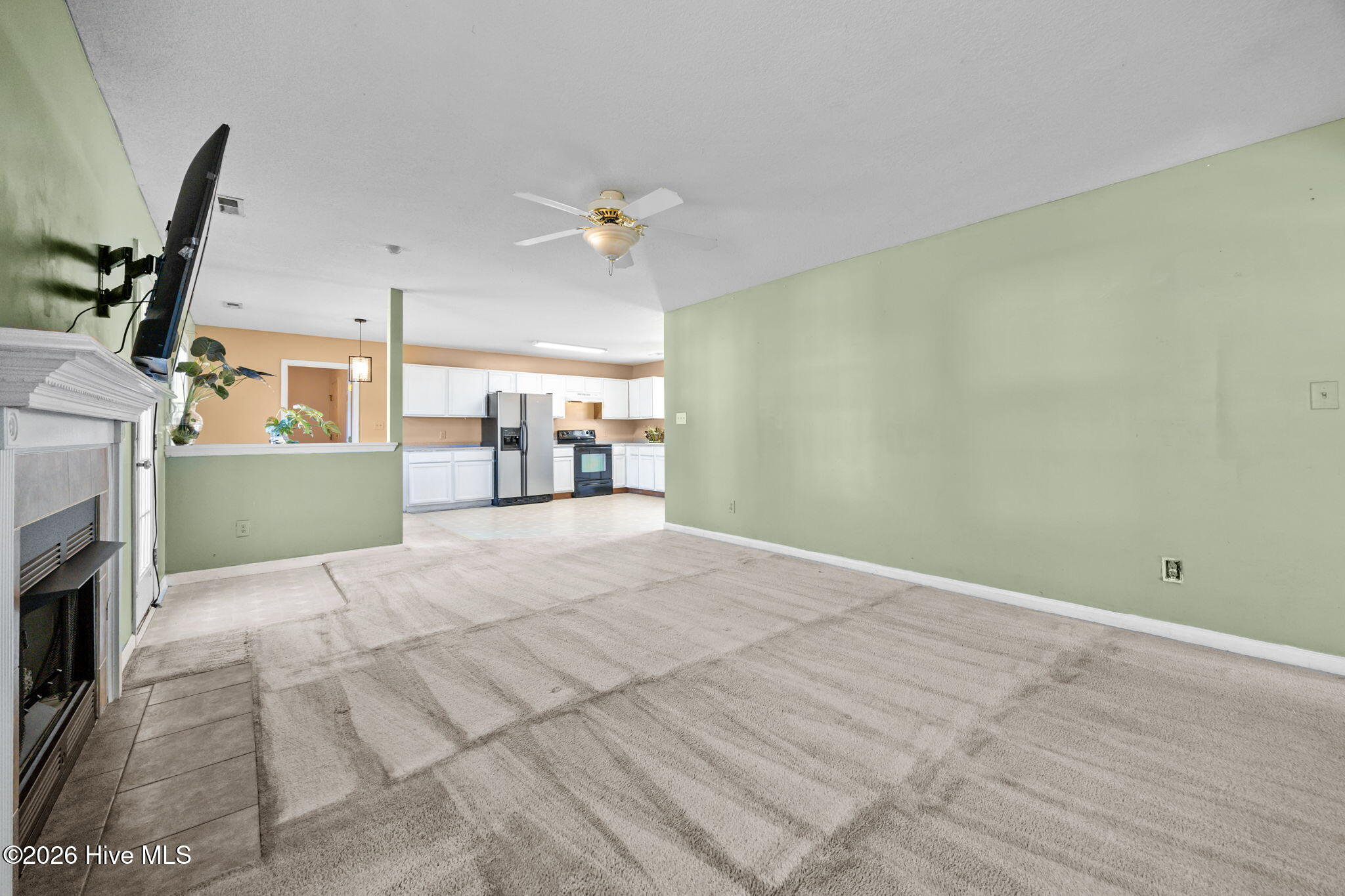 100550152 | Photo 17