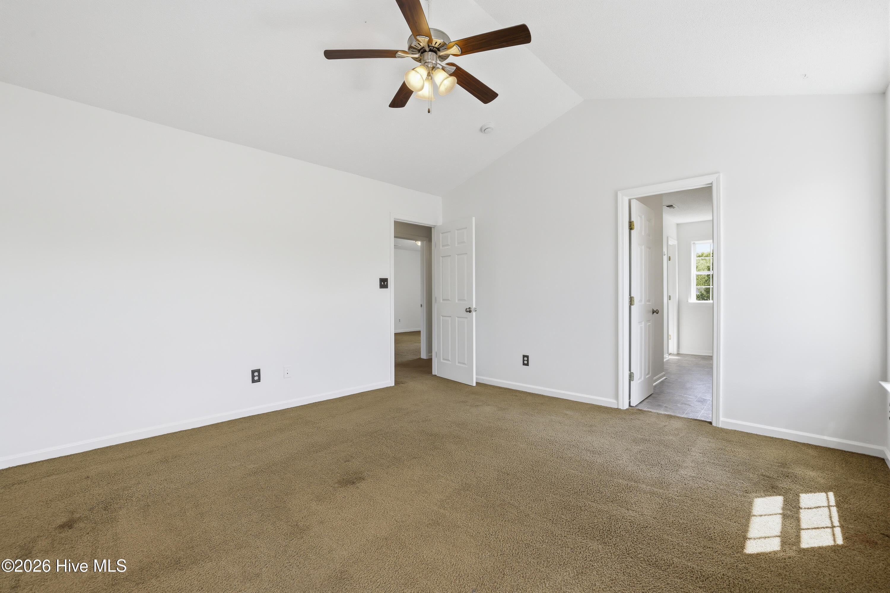 103 Exeter Court, Burgaw, NC 28425 – photo 17: Photo Apr 04 2026, 12 42 27 (12)