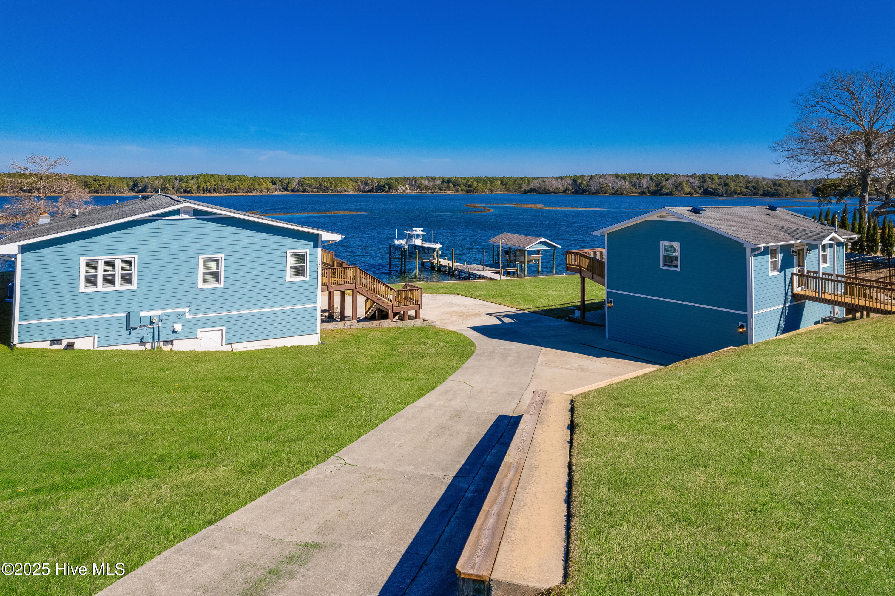 100557510 | Photo 10