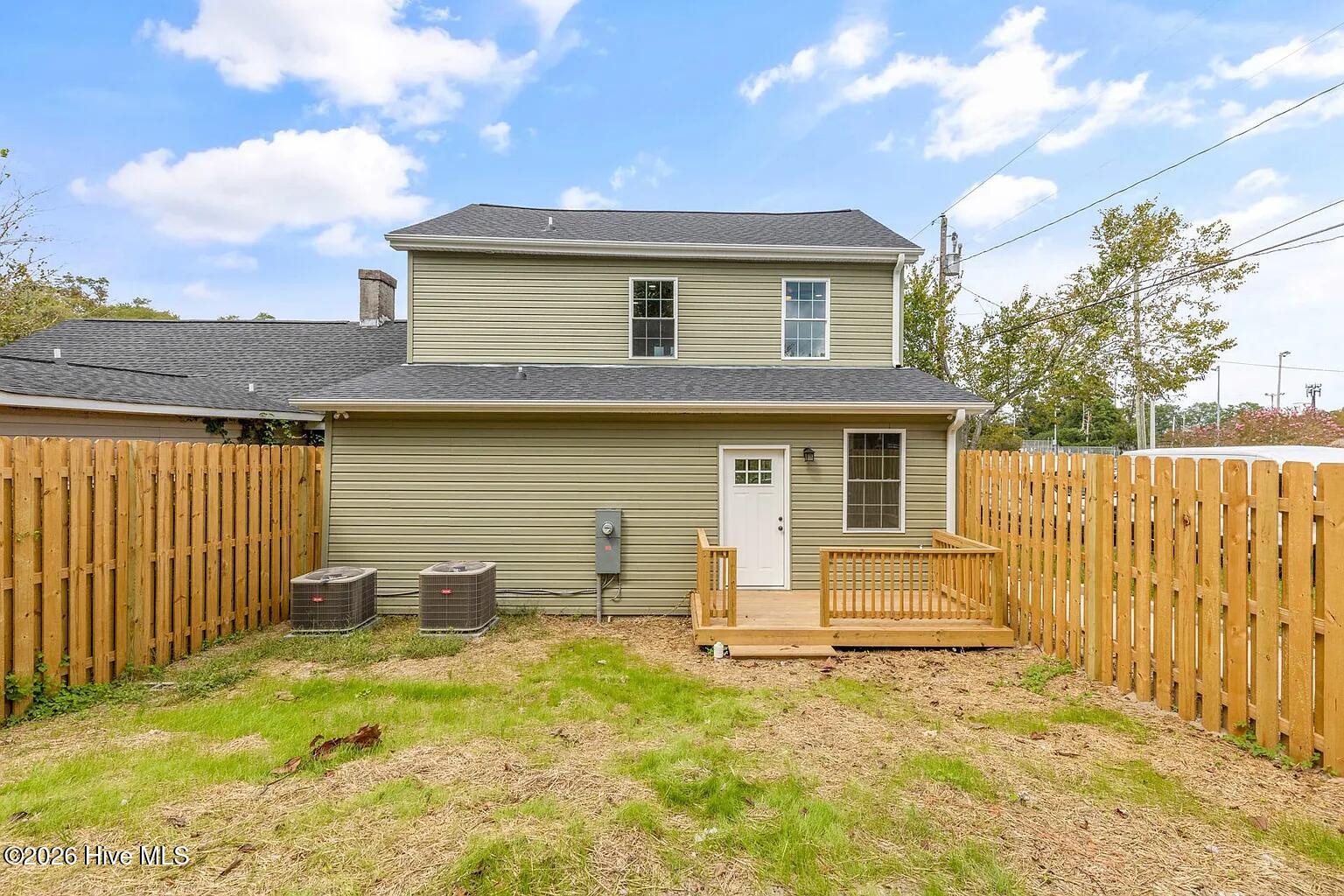 100569106 | Photo 34