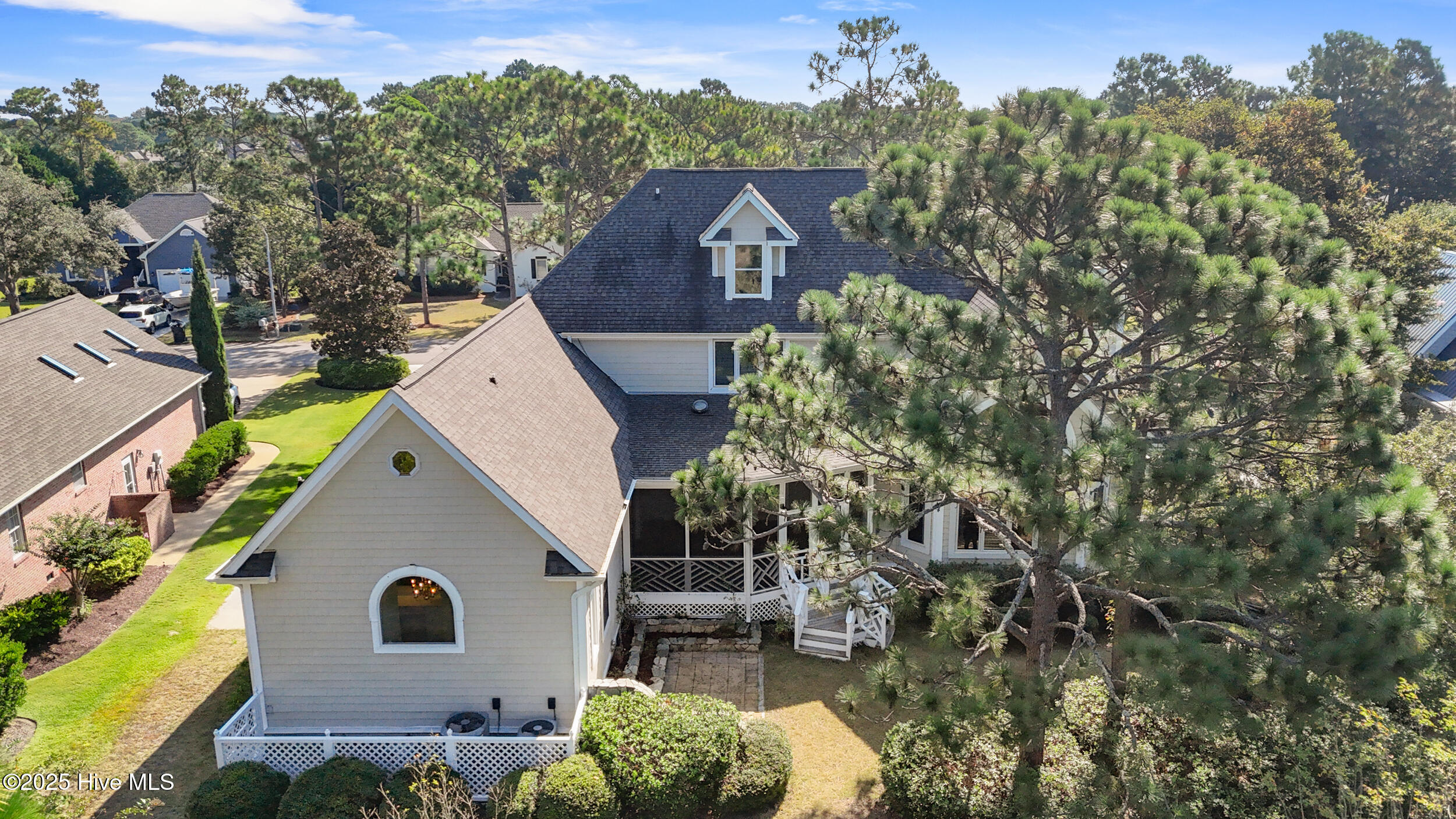 100531940 | Photo 69