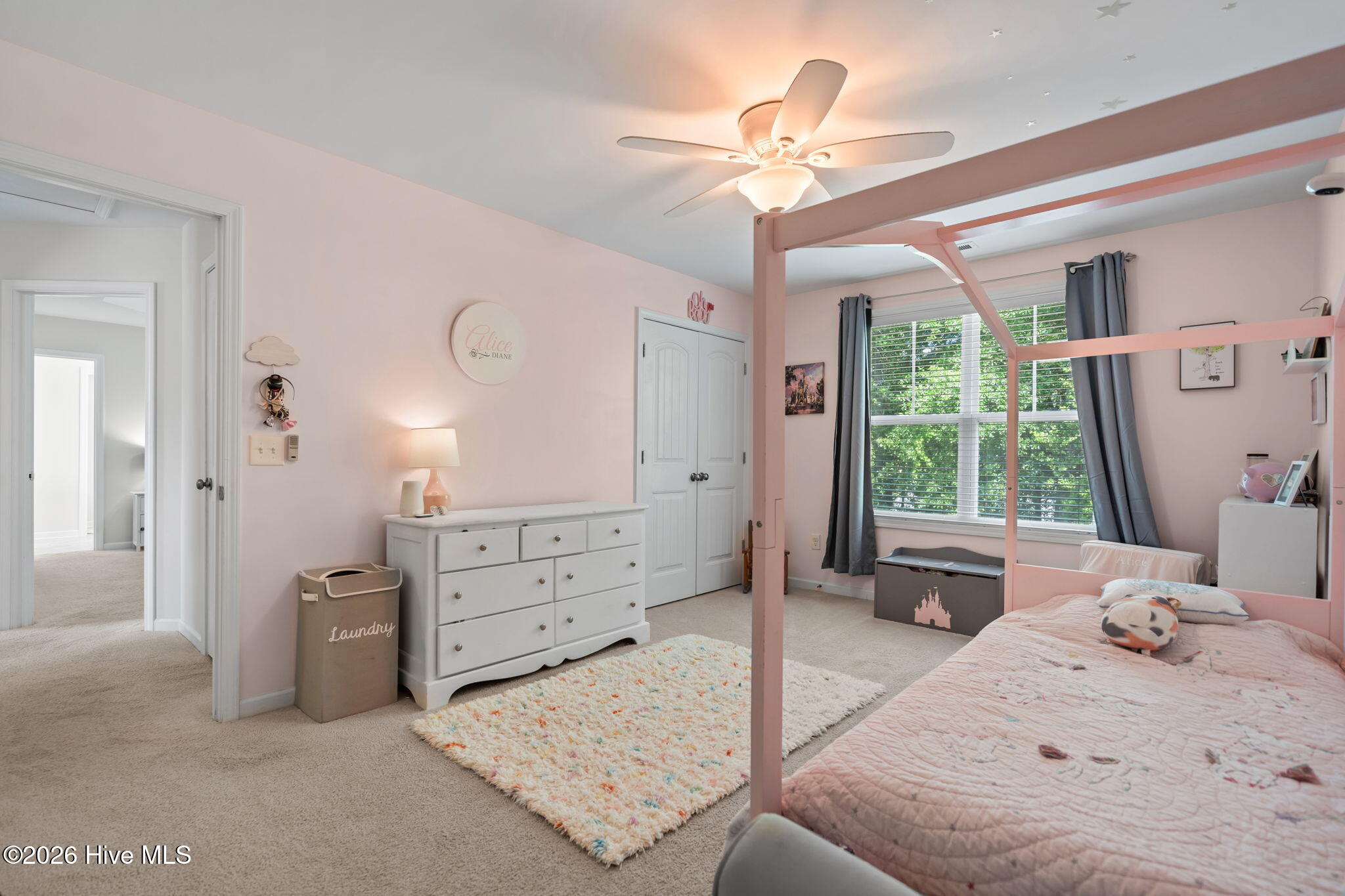 100570490 | Photo 34