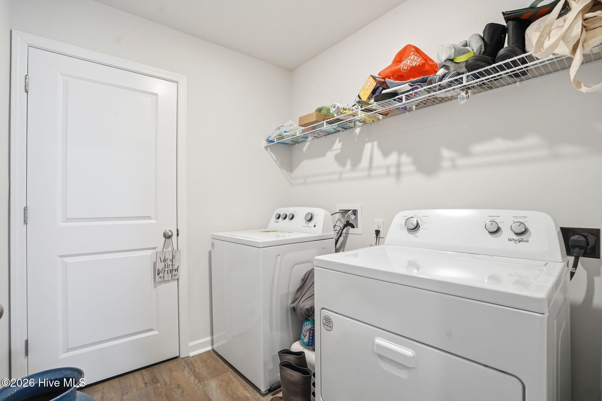 100559069 | Photo 27