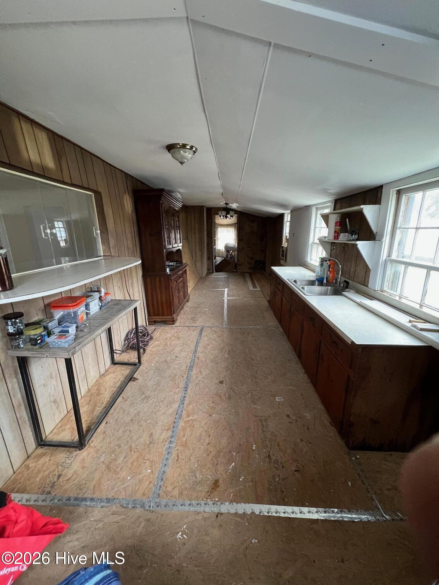 100565652 | Photo 10