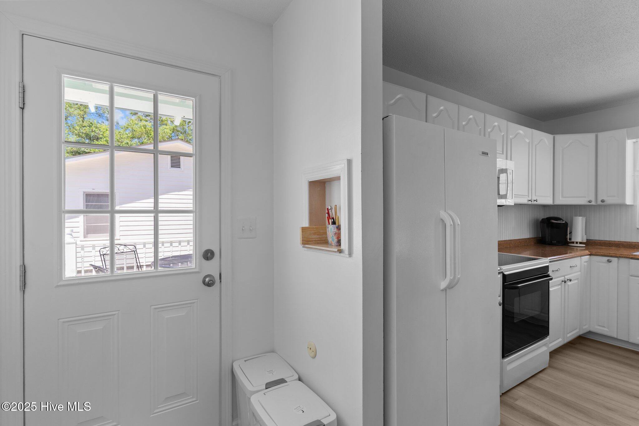 100494109 | Photo 12