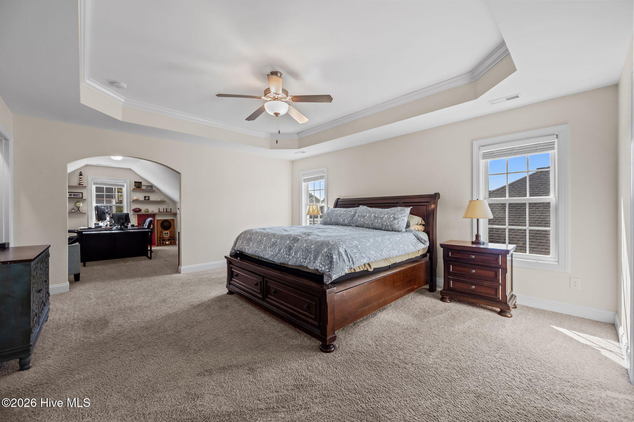 100554000 | Photo 28