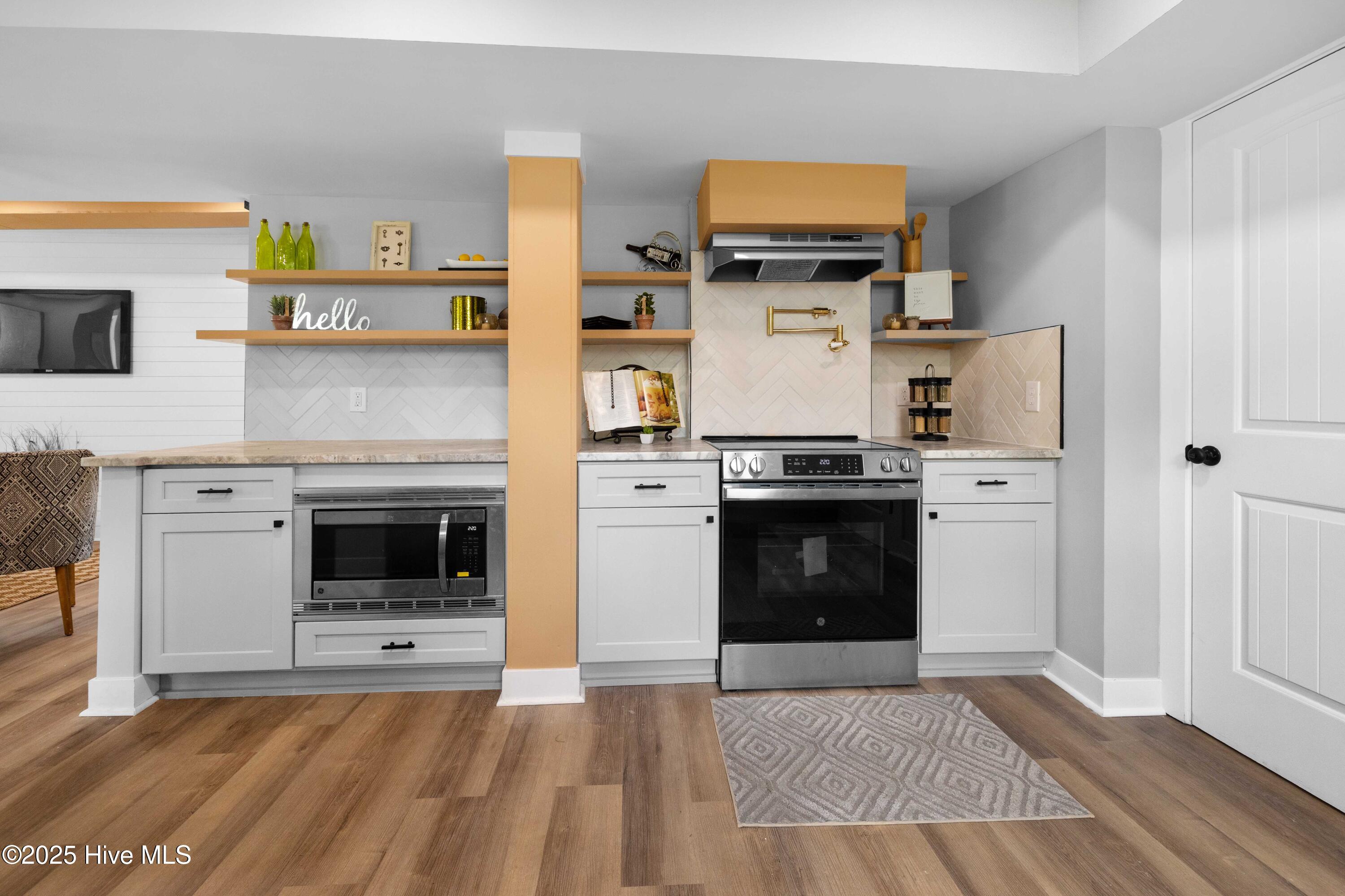 100547291 | Photo 13