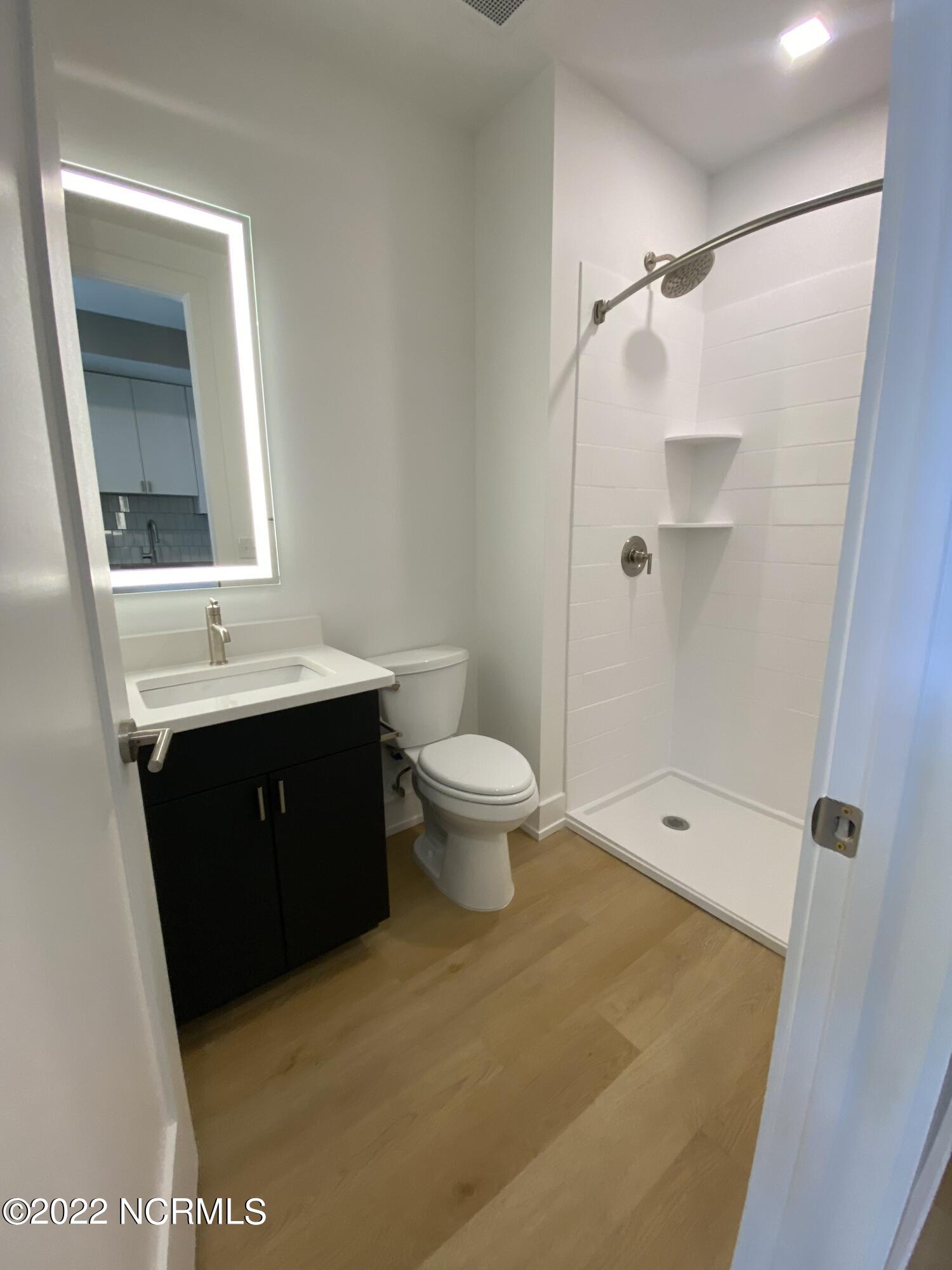 100552627 | Photo 10