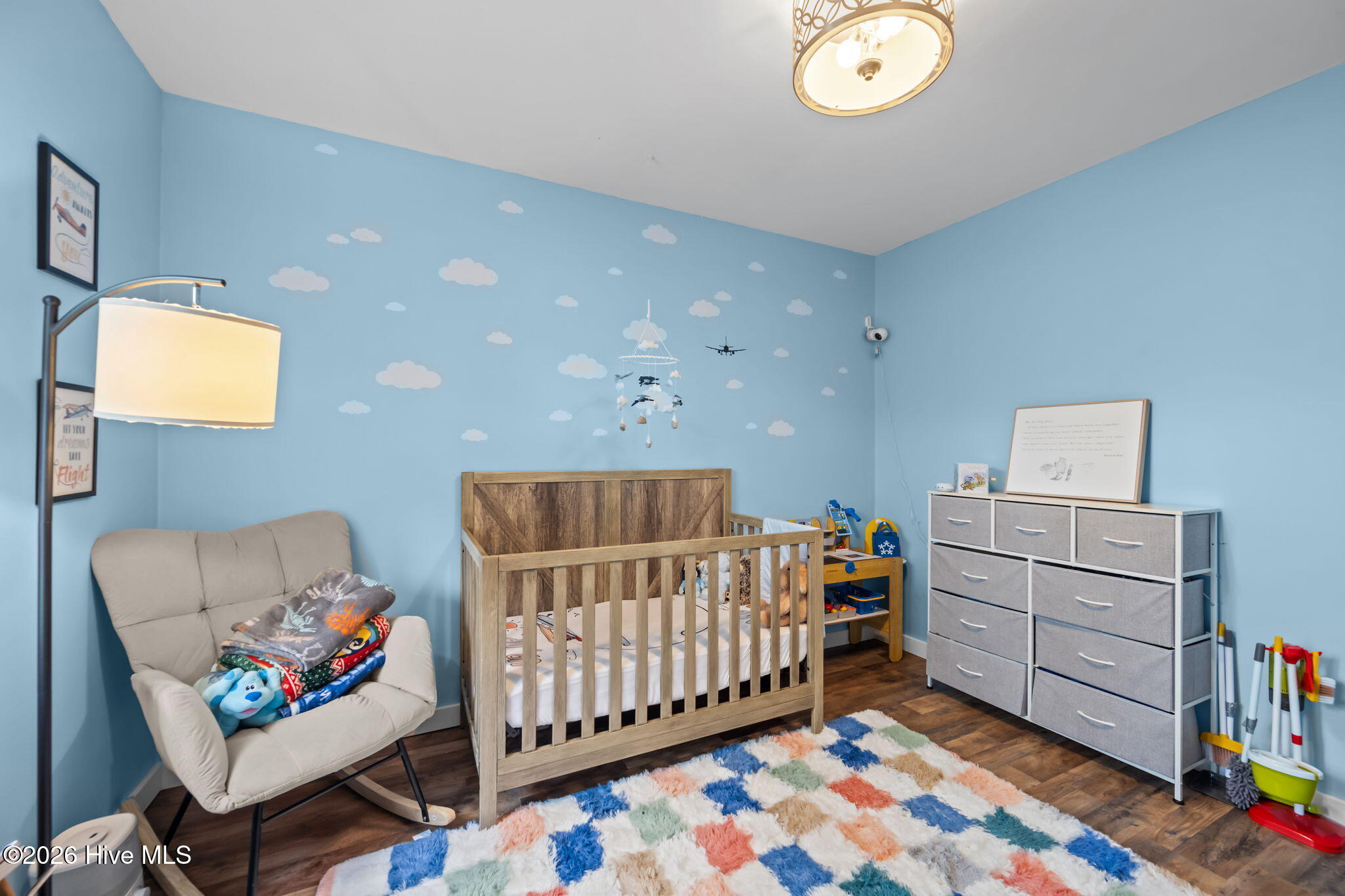 100558833 | Photo 33