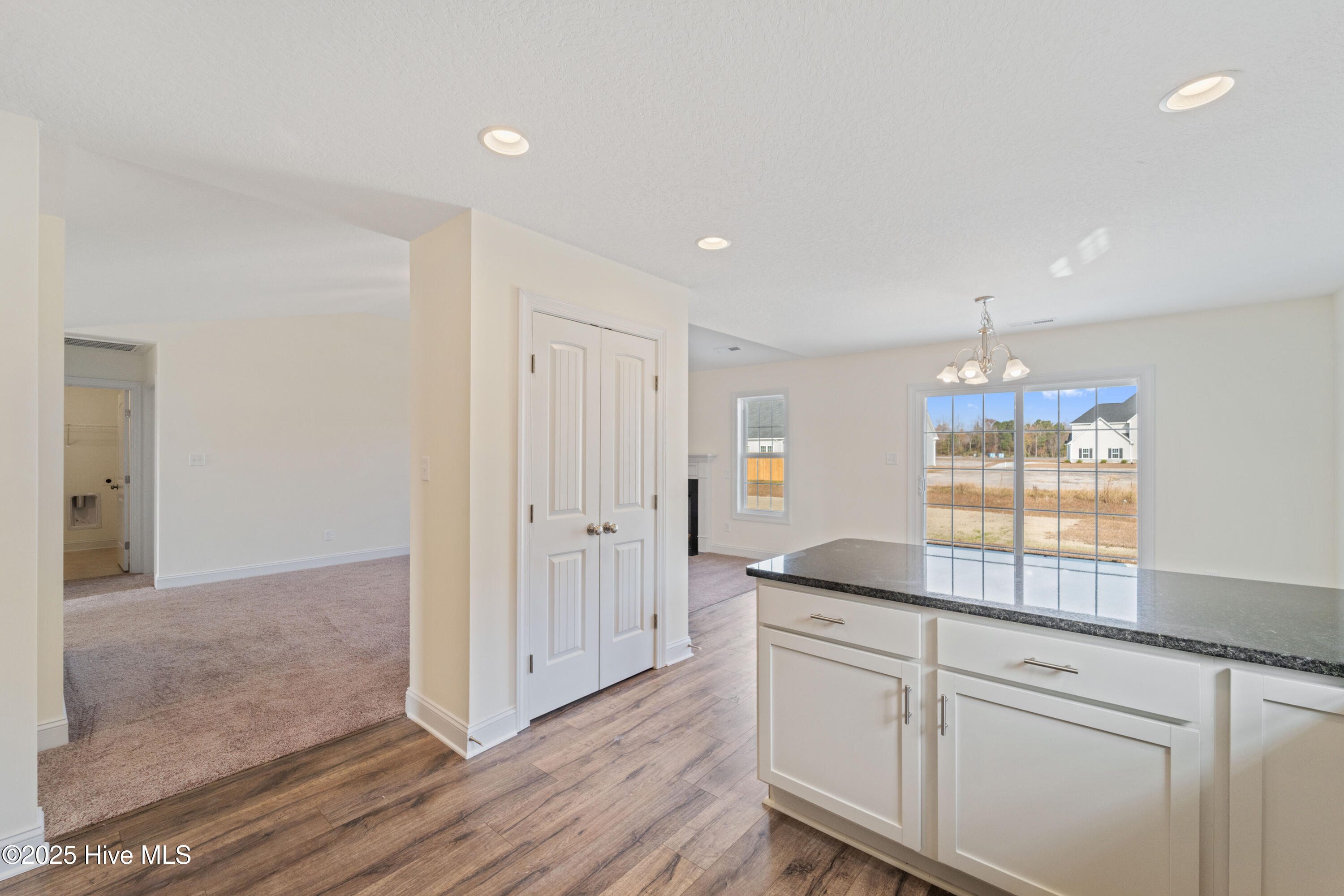 100519944 | Photo 14