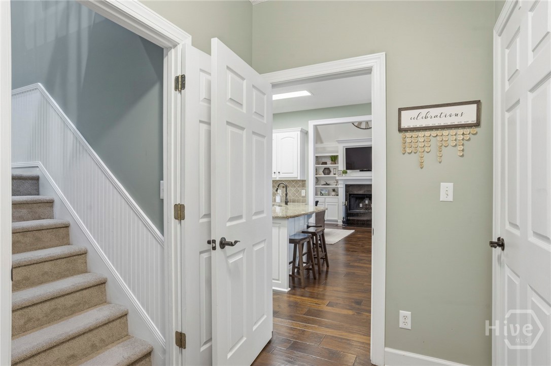Garage entryway