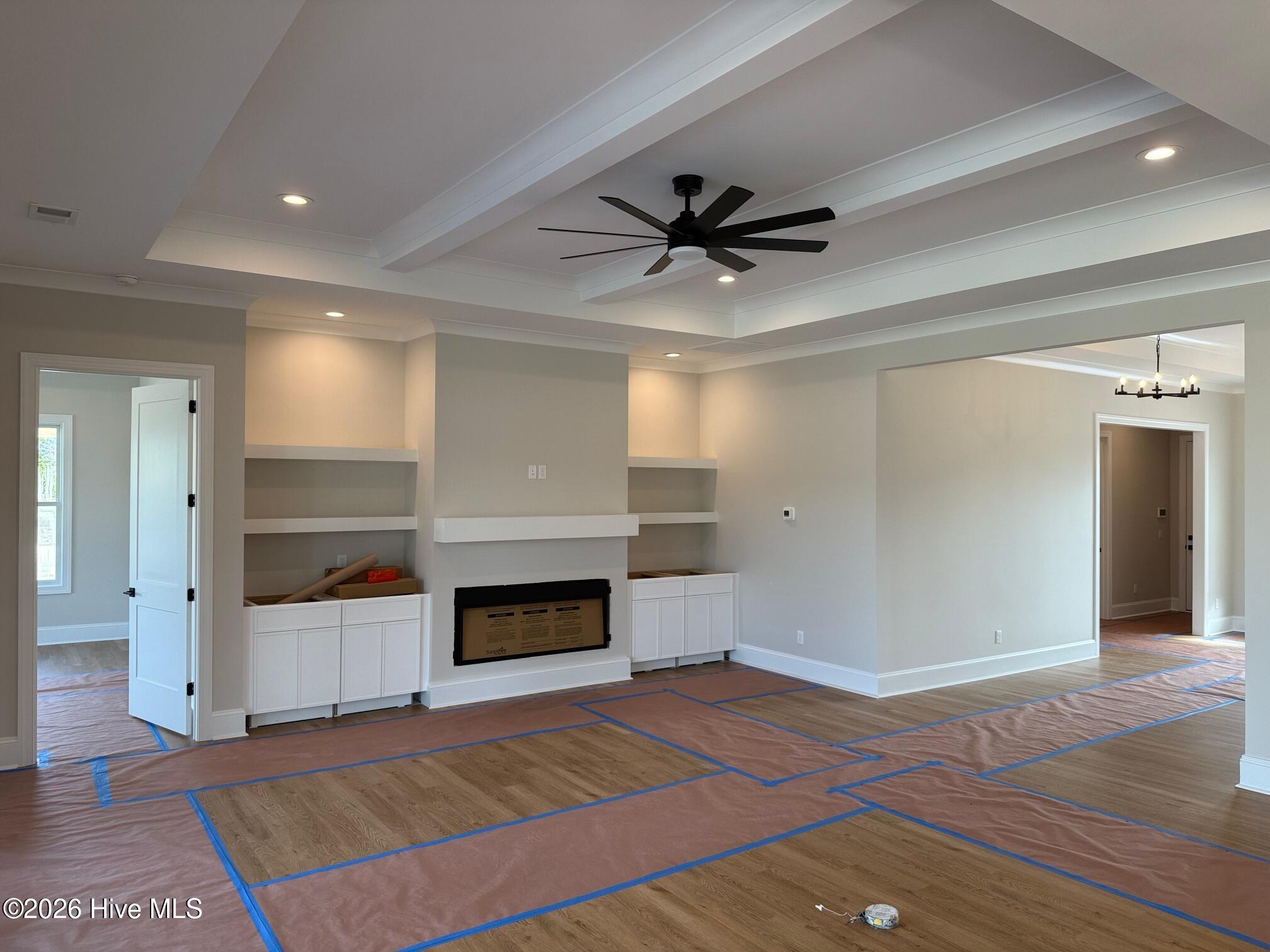 100537475 | Photo 17