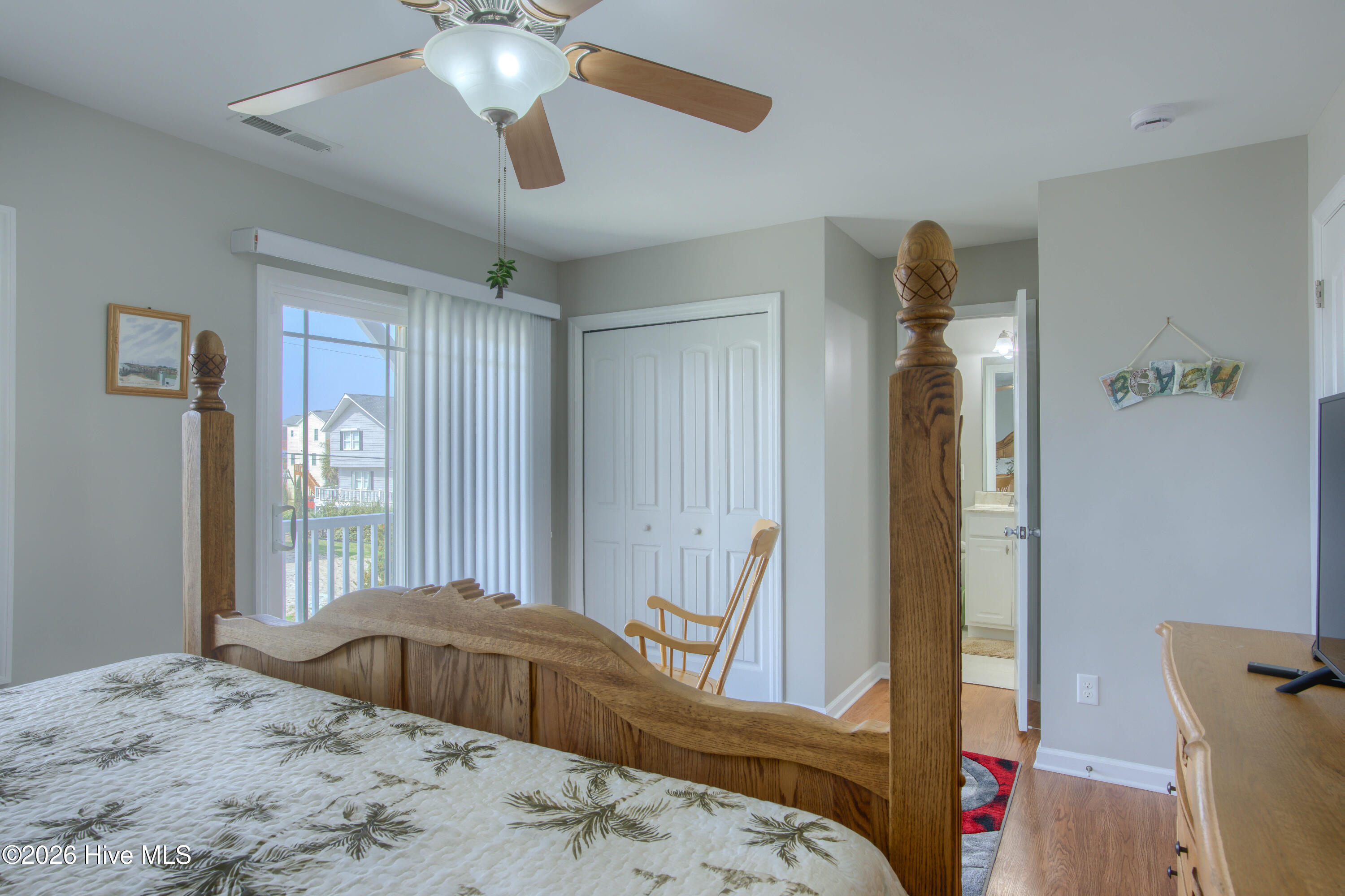 100558539 | Photo 35