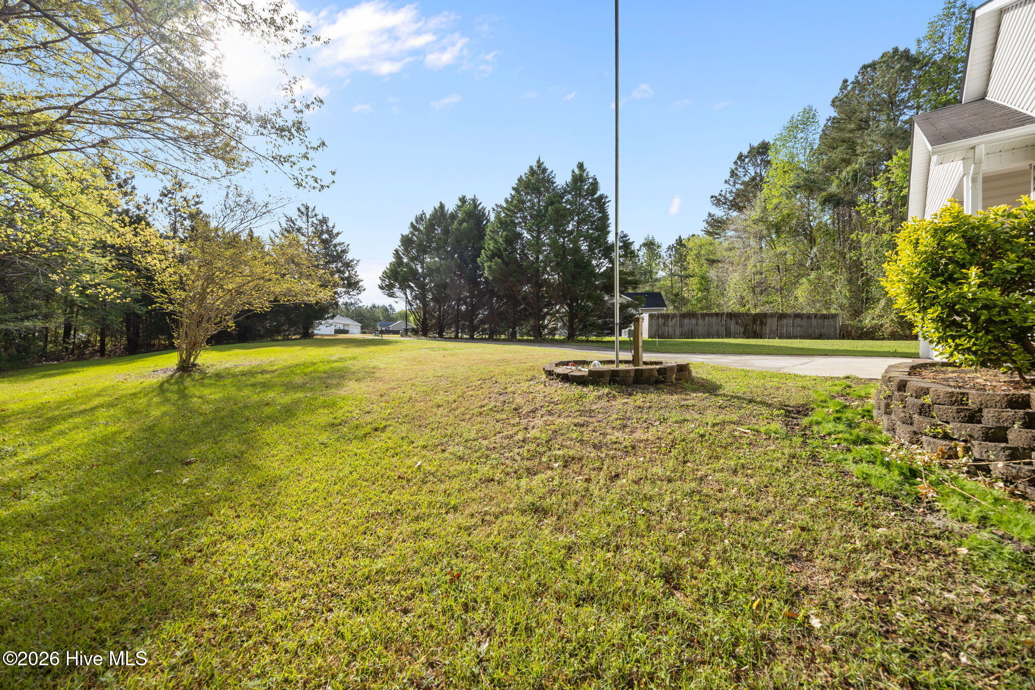 100565489 | Photo 45