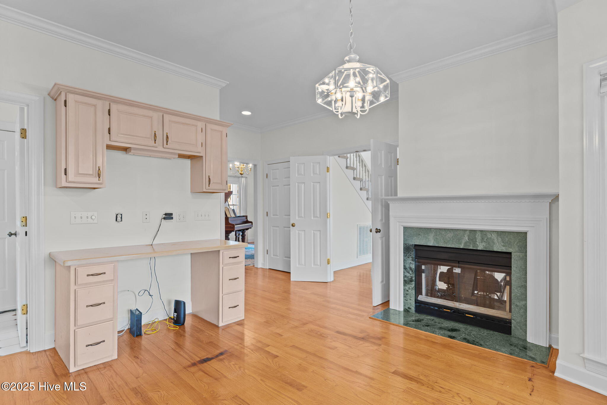 100542960 | Photo 17