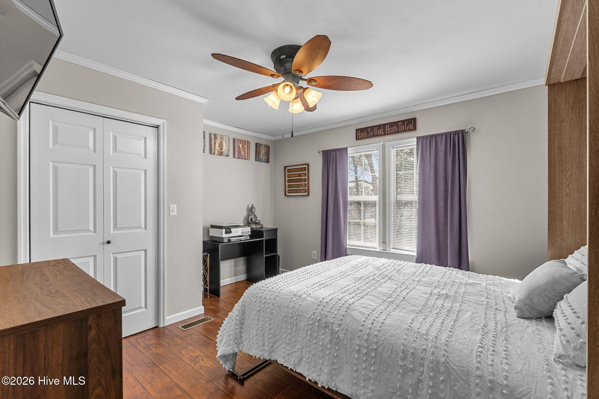 100548359 | Photo 29