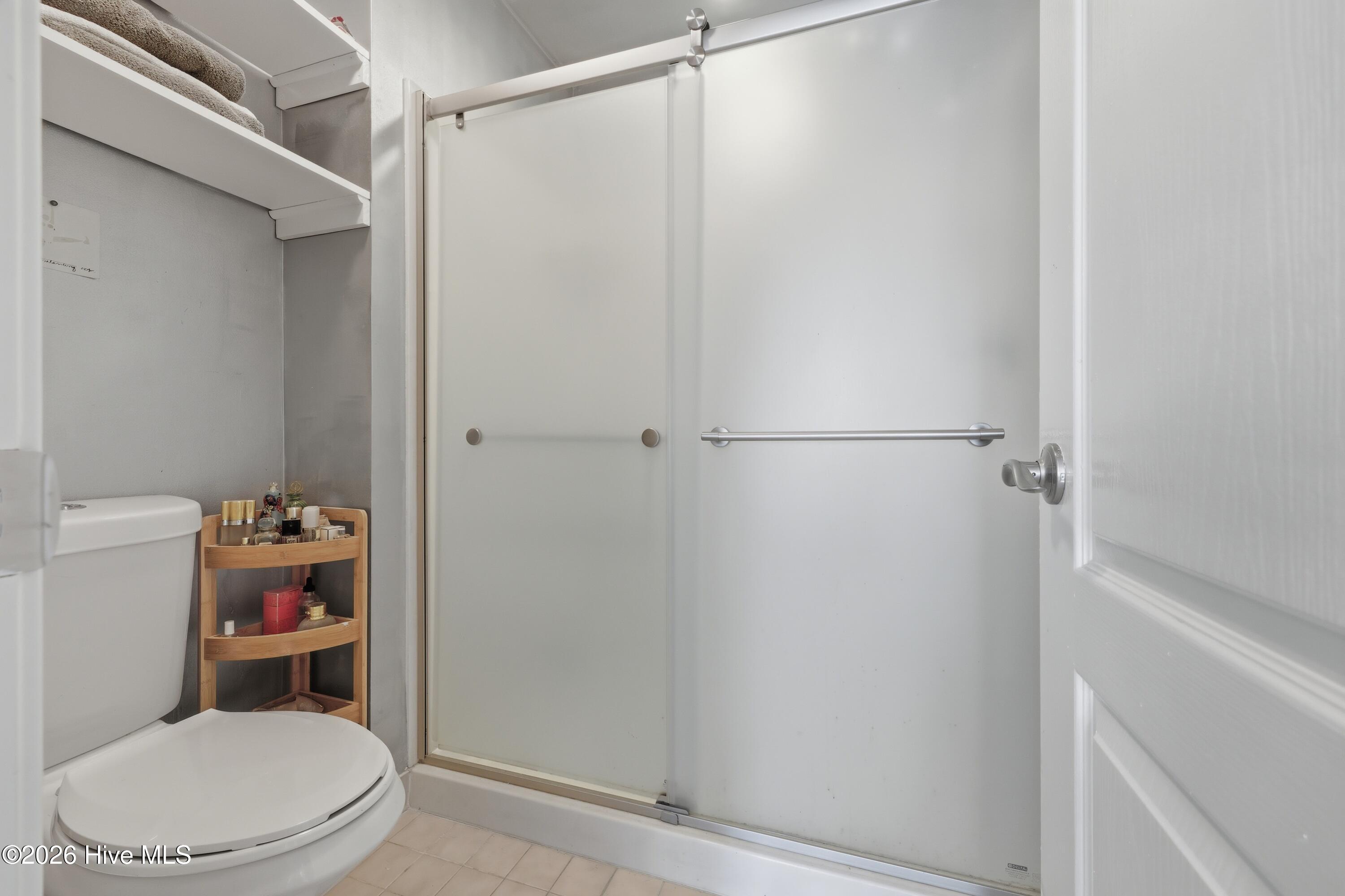 100561929 | Photo 14