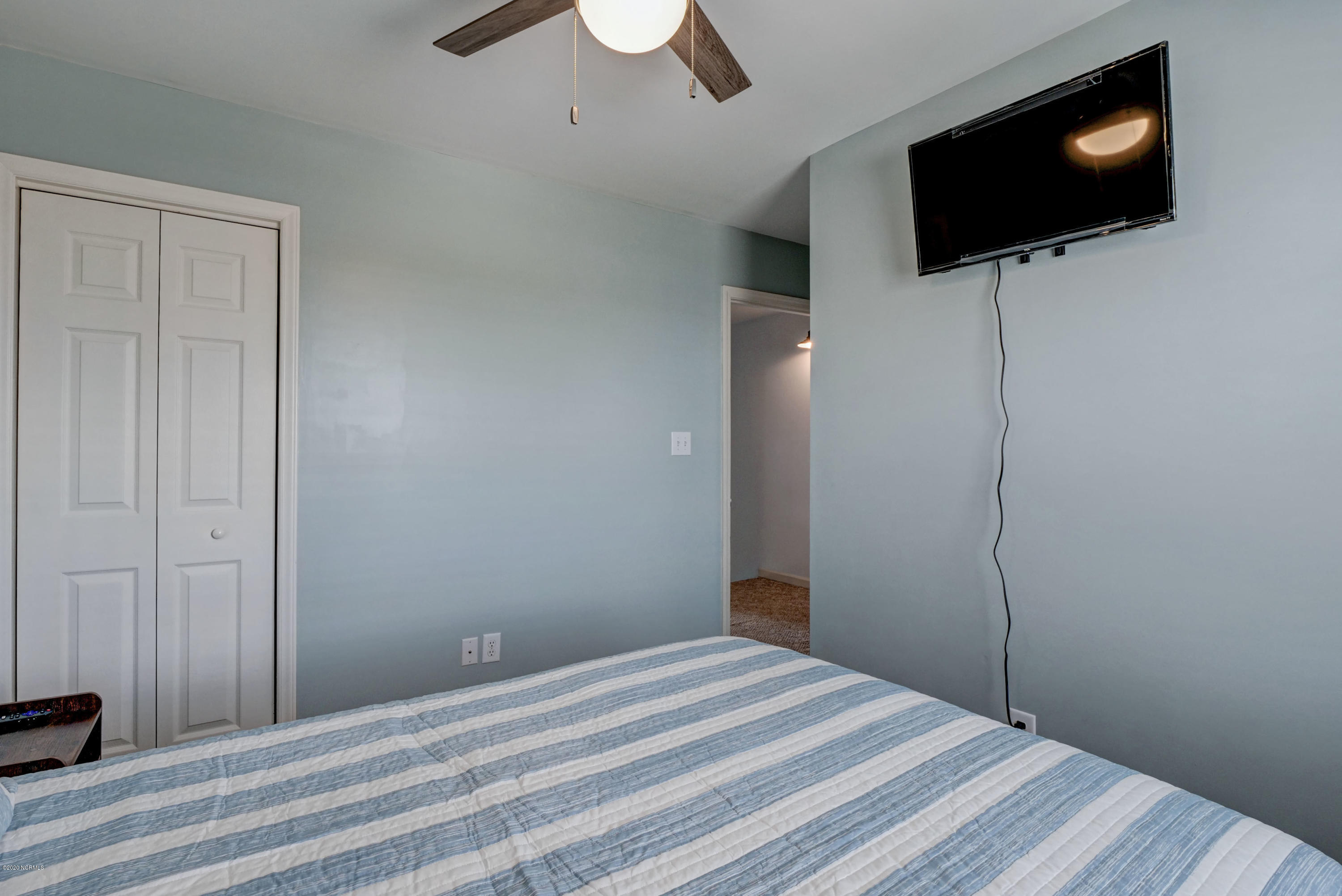 100520980 | Photo 19