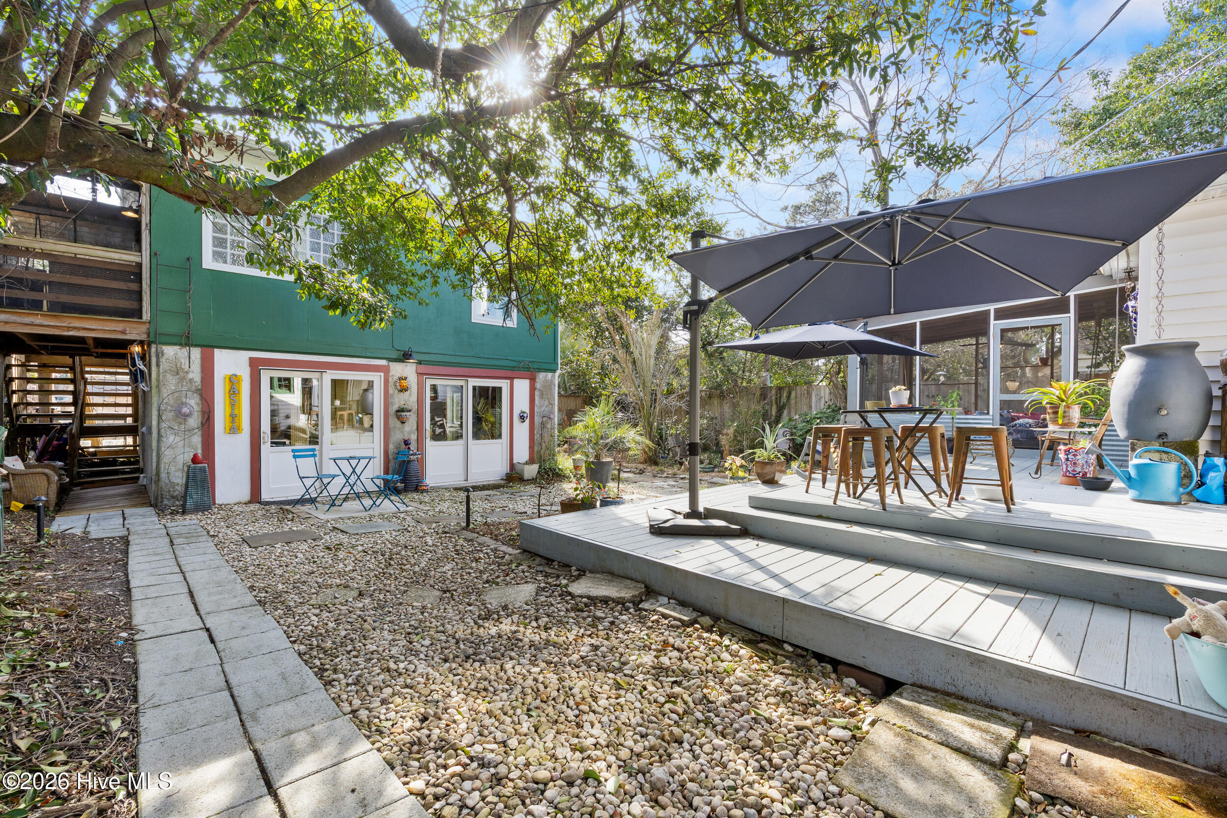 100559586 | Photo 33