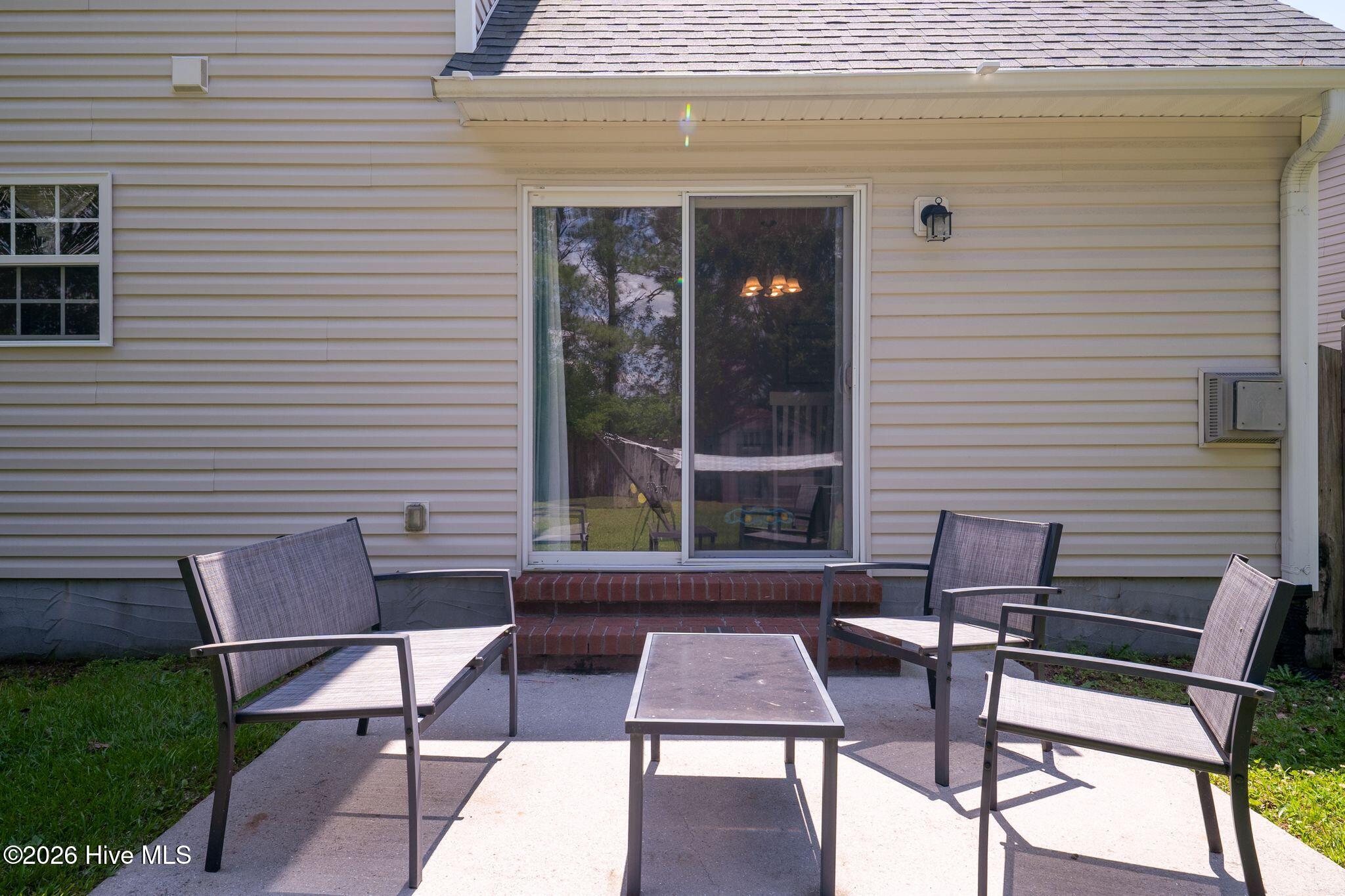 100573423 | Photo 39