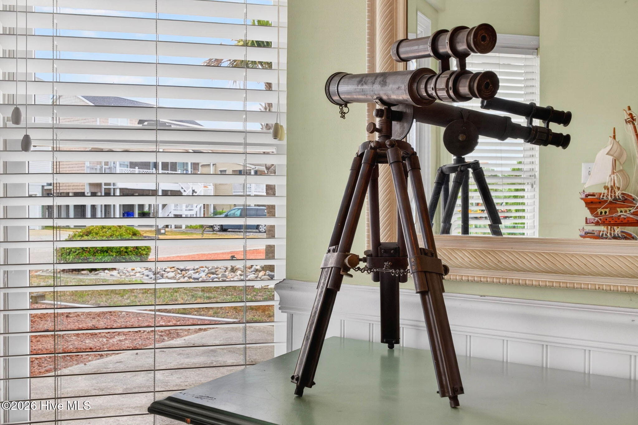 100570658 | Photo 67