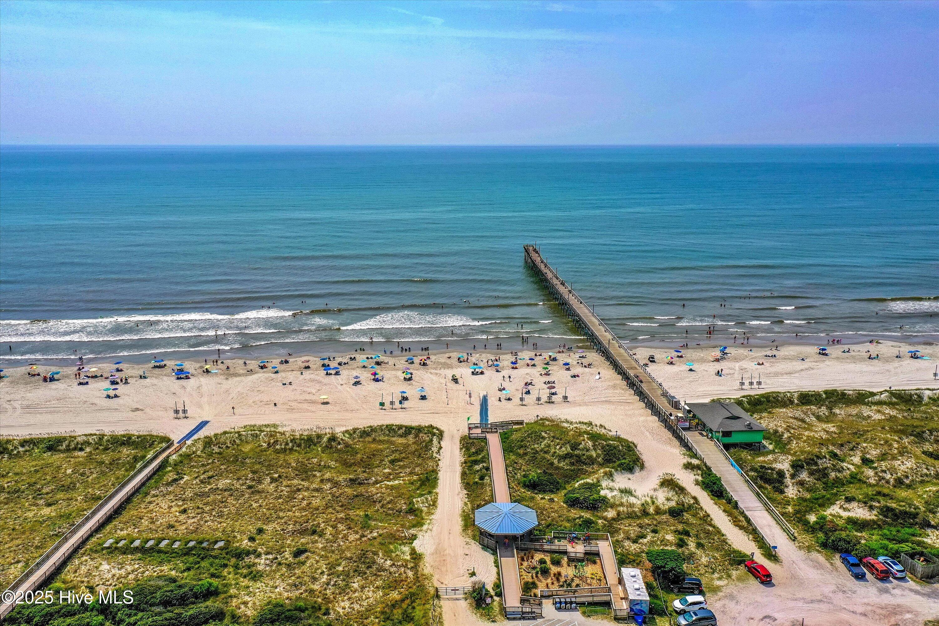 100528105 | Photo 63