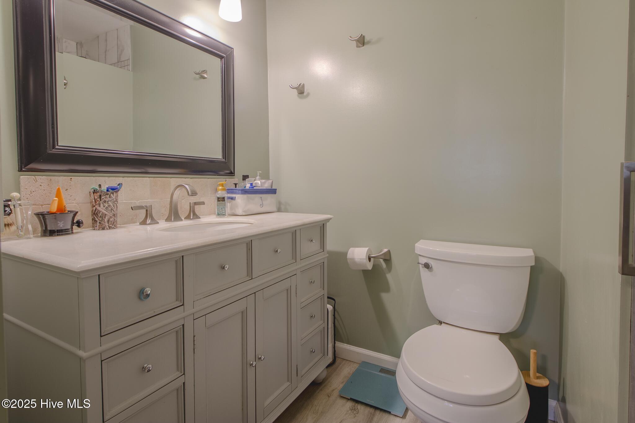 100541041 | Photo 29