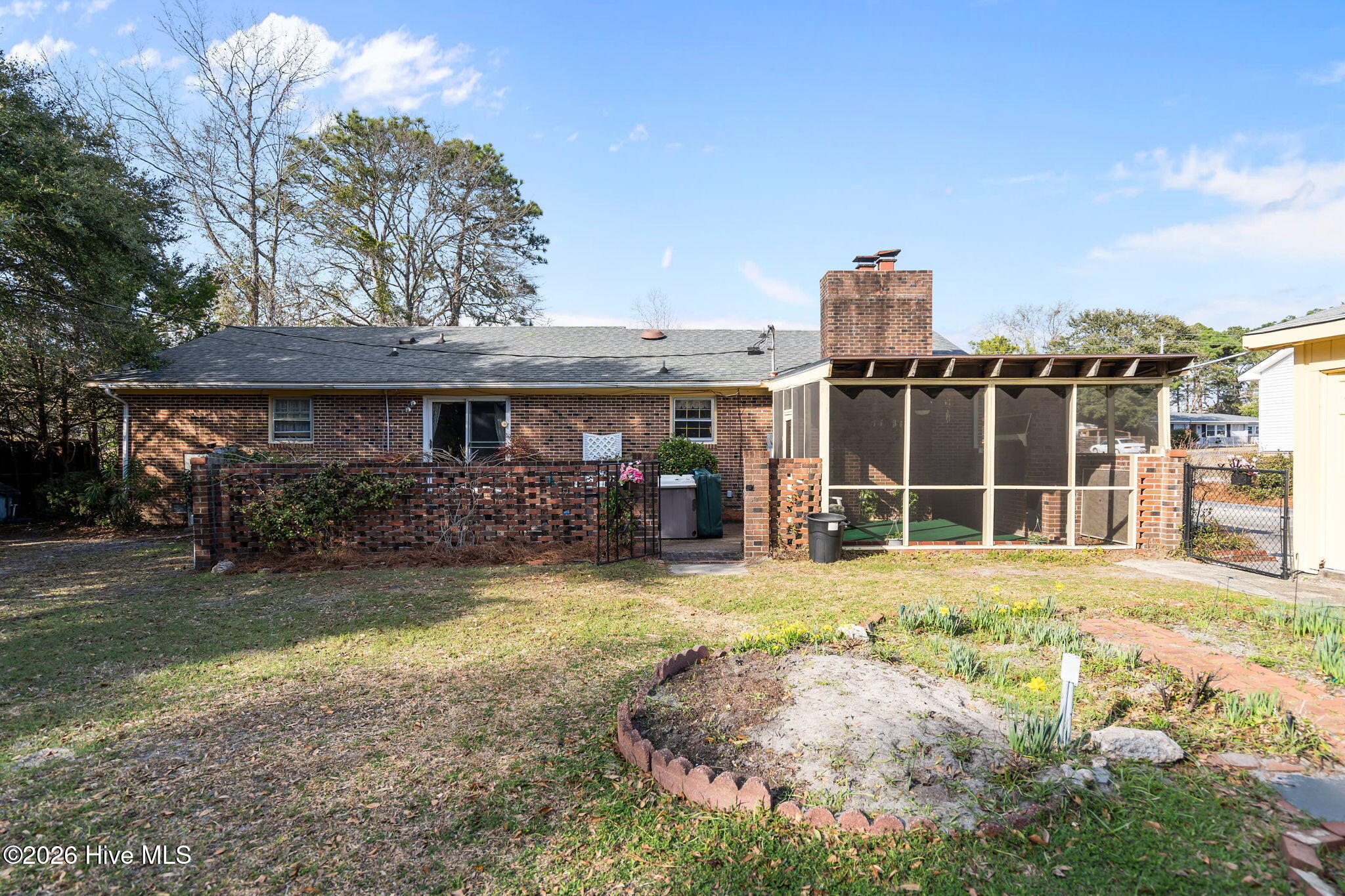 100558316 | Photo 38