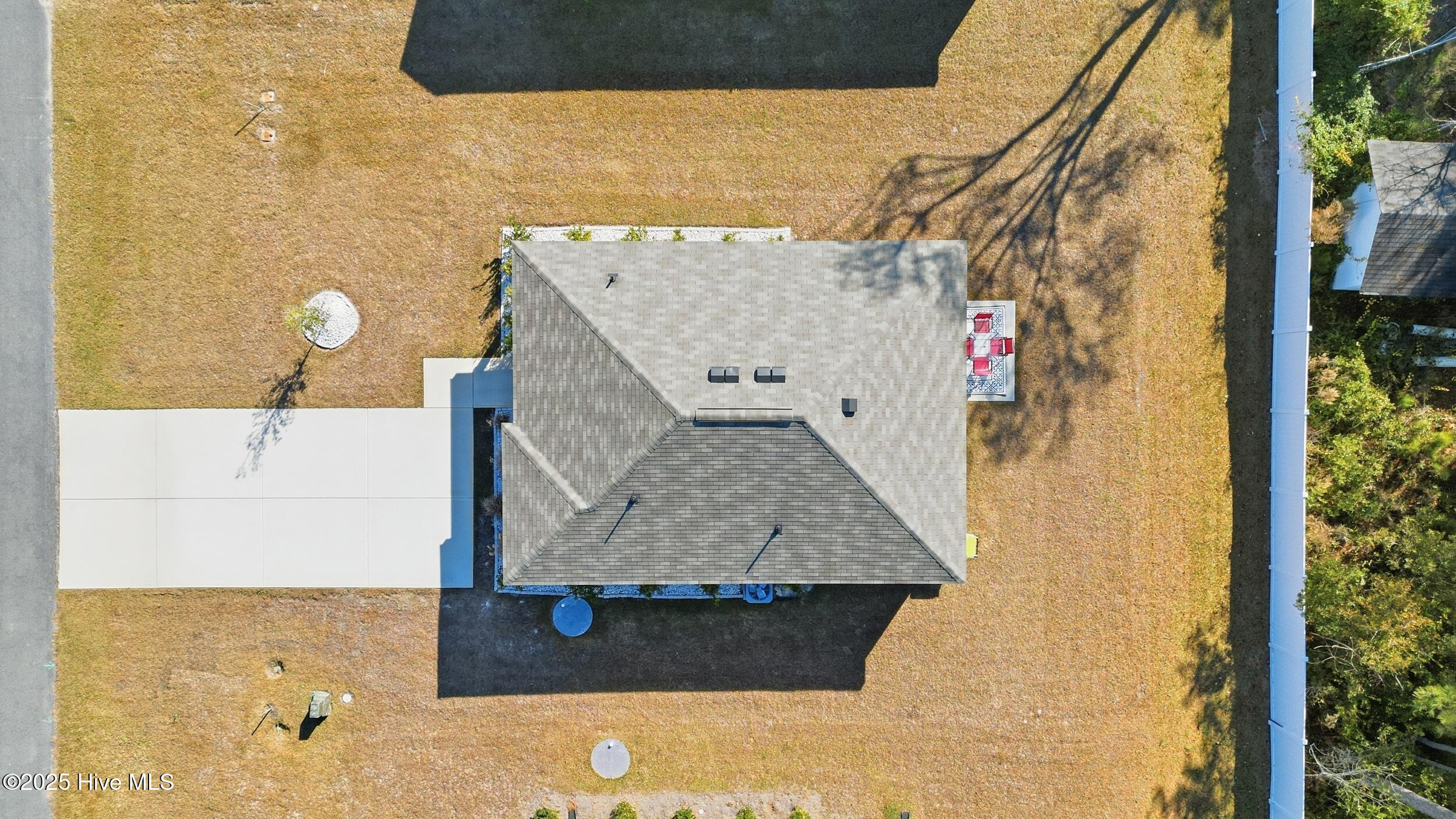 100544841 | Photo 24