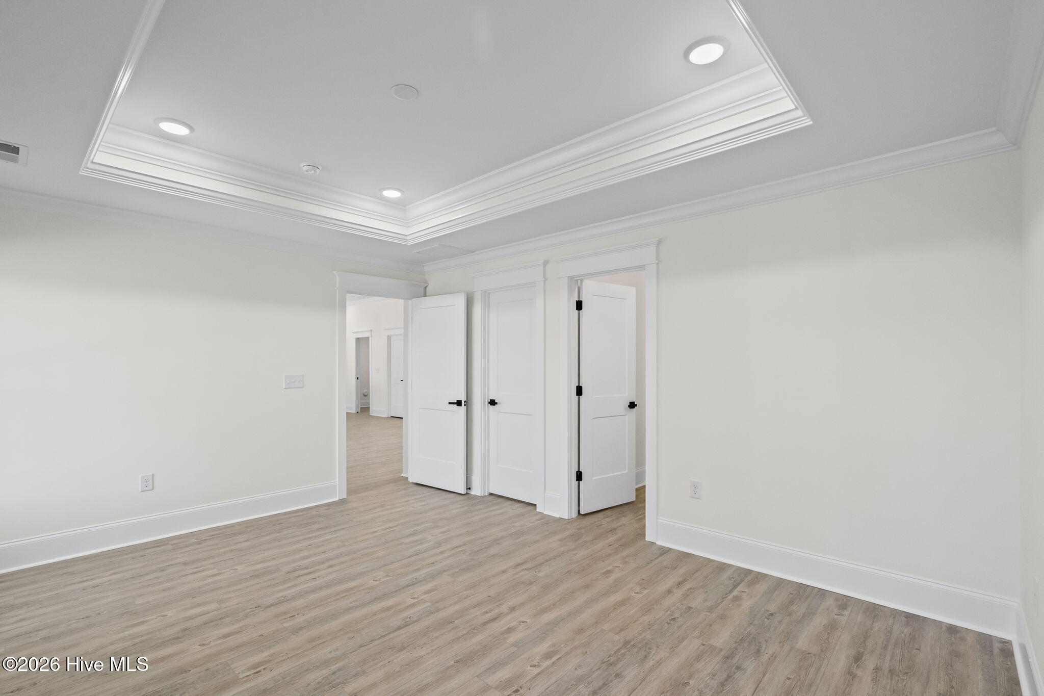 100552175 | Photo 30