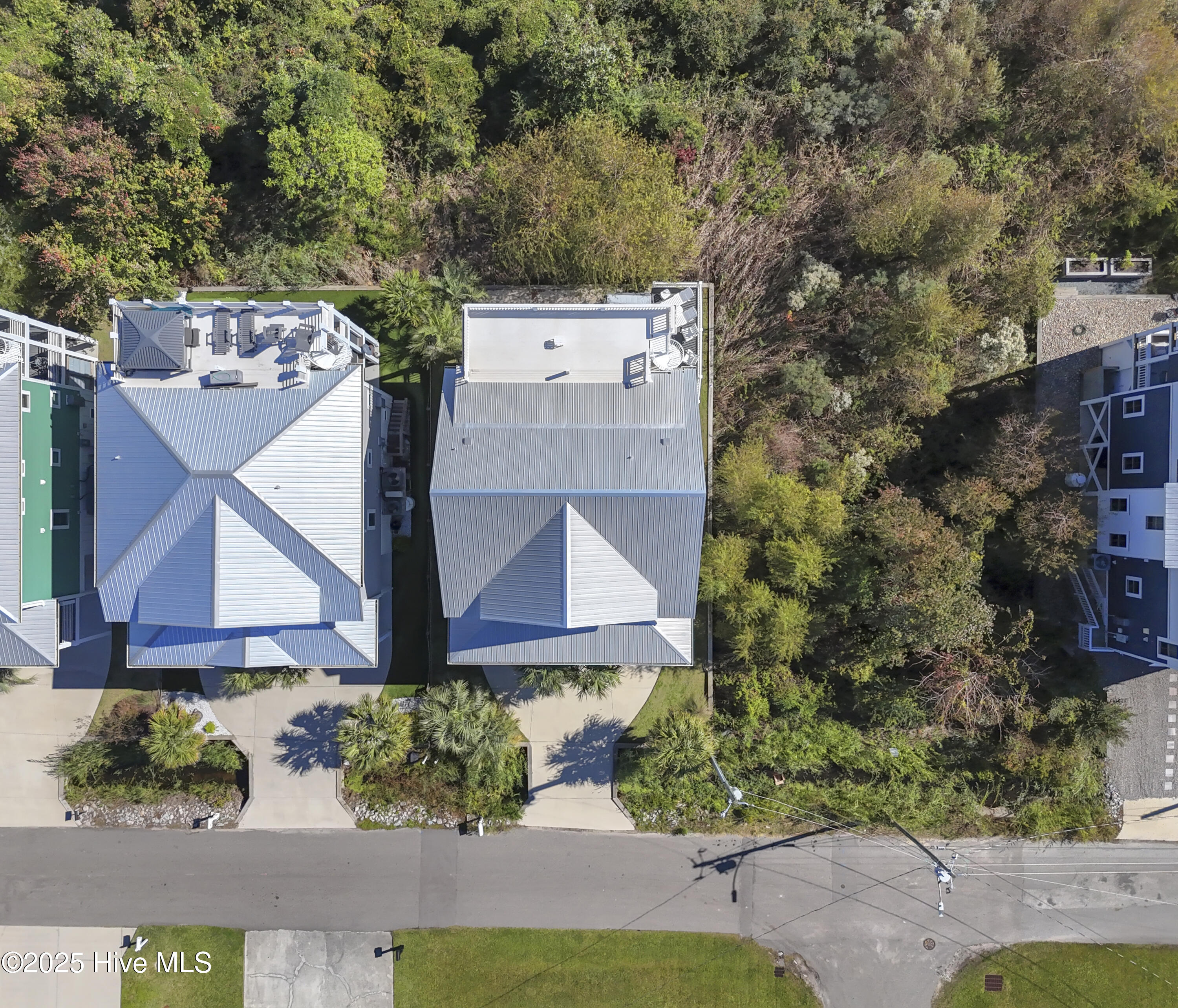 100540464 | Photo 80